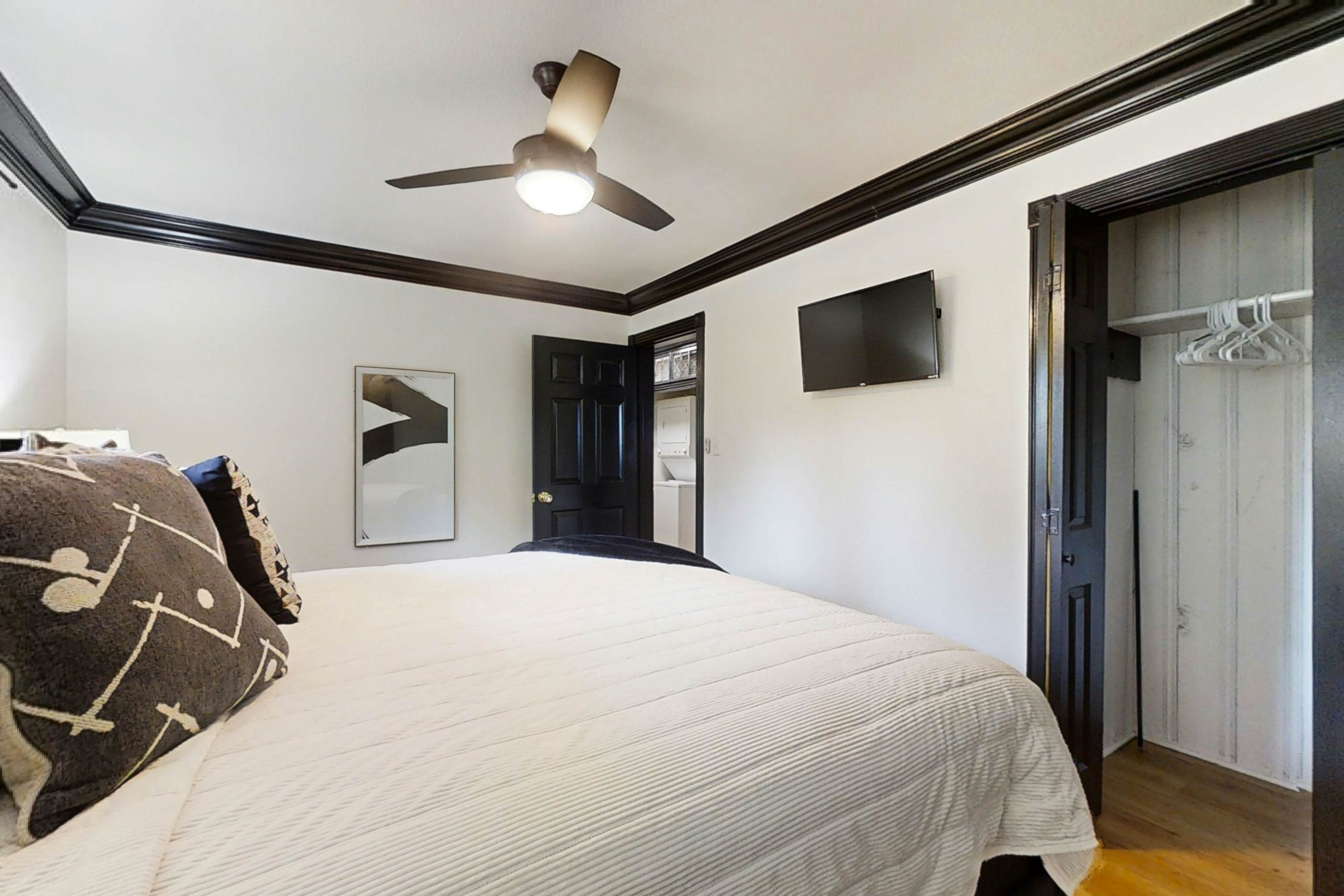 Lake Hamilton Elegance