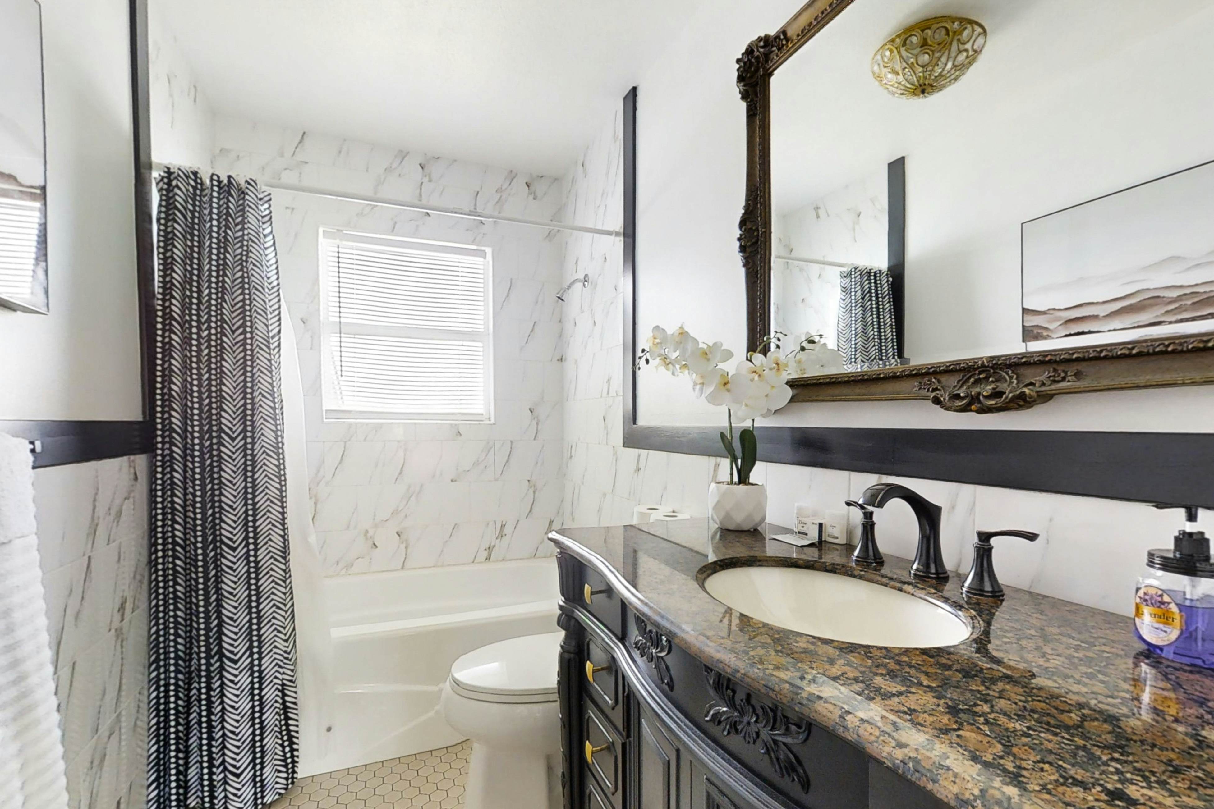 Lake Hamilton Elegance