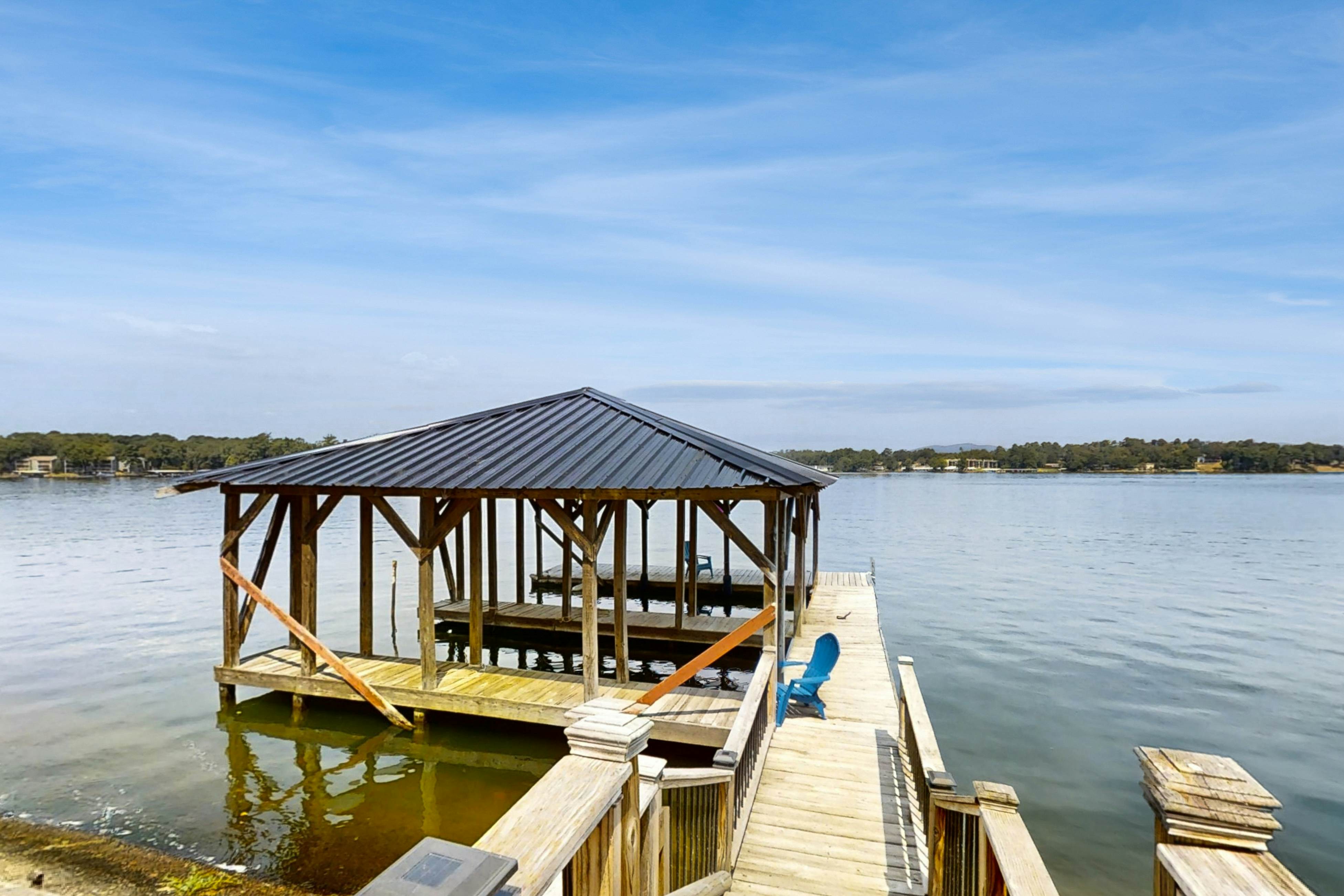 Lake Hamilton Elegance