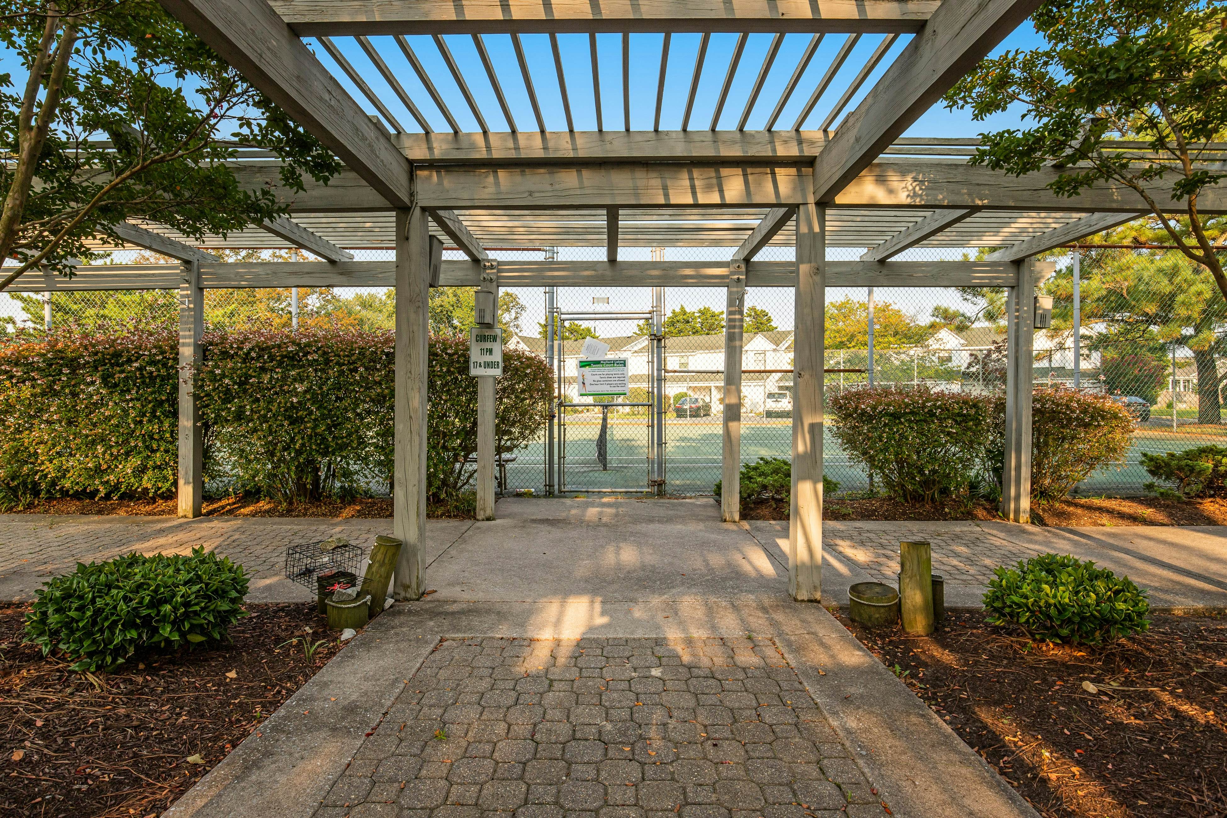 Mallard Lakes - Bluebird Ln 2BR lake view