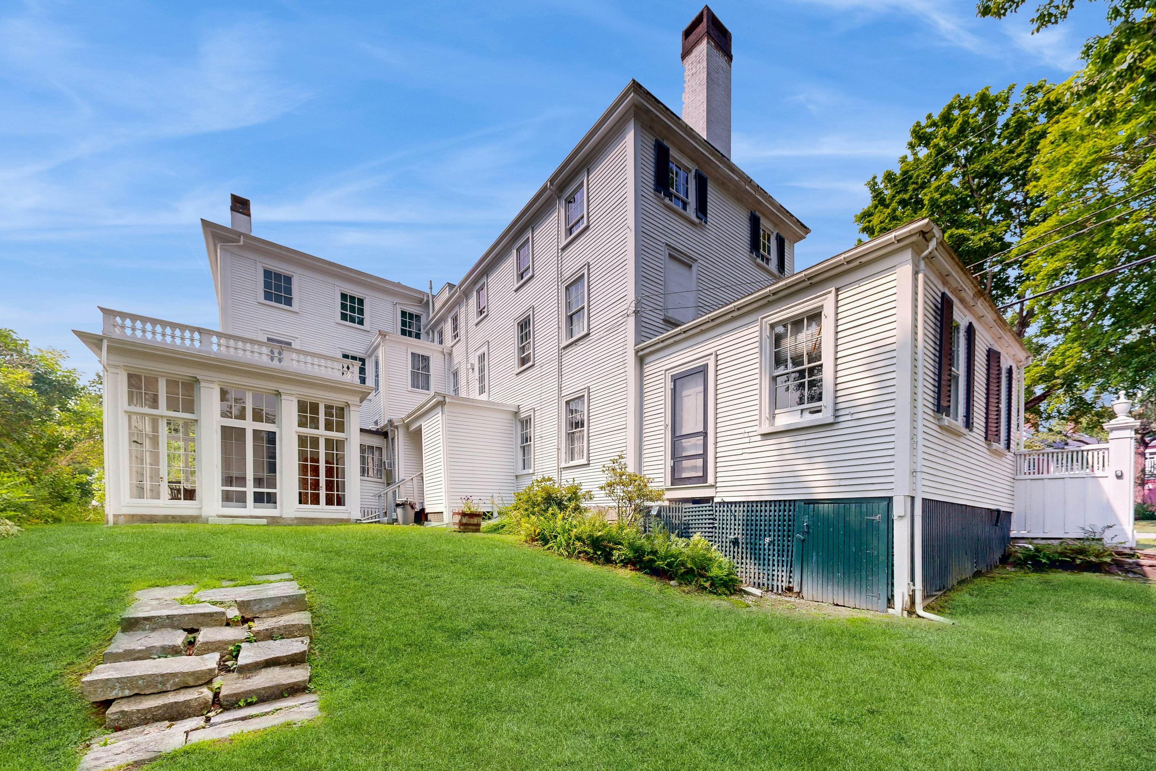 Nickels-Sortwell House