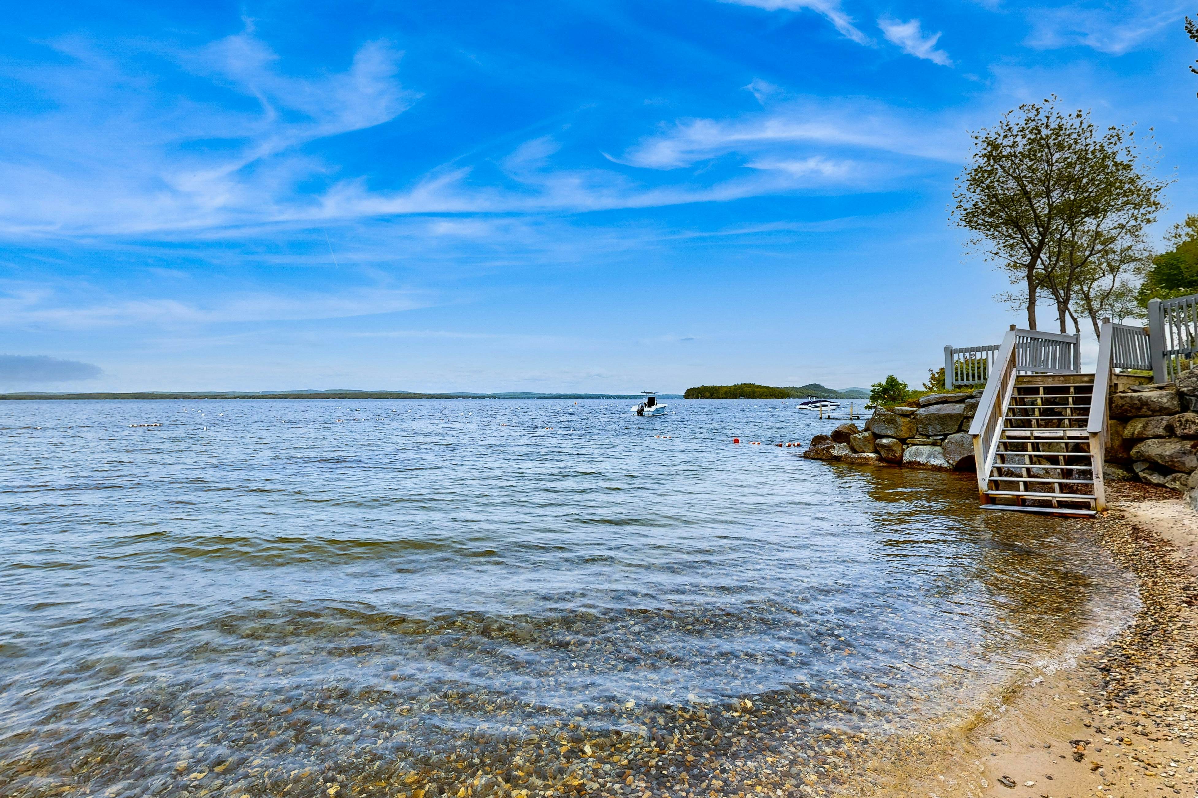 Samoset Lakefront Townhouse on Winnipesaukee