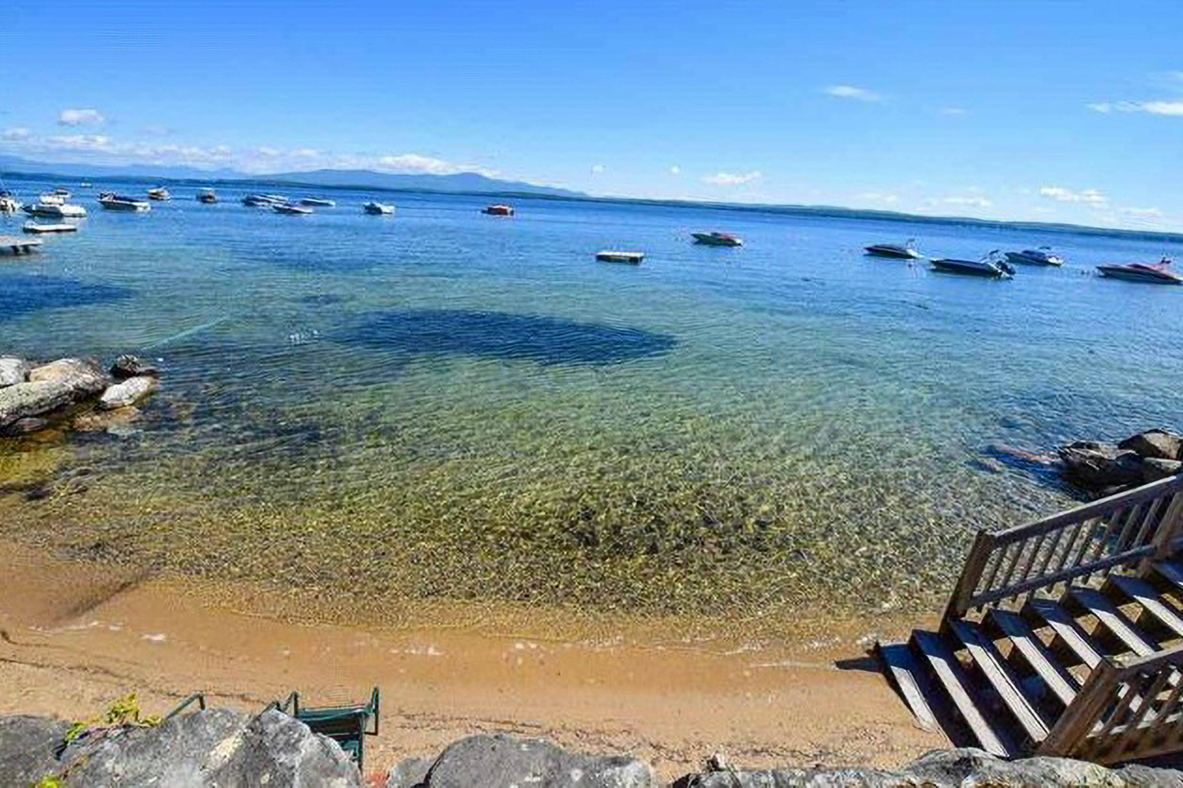 Samoset Lakefront Townhouse on Winnipesaukee