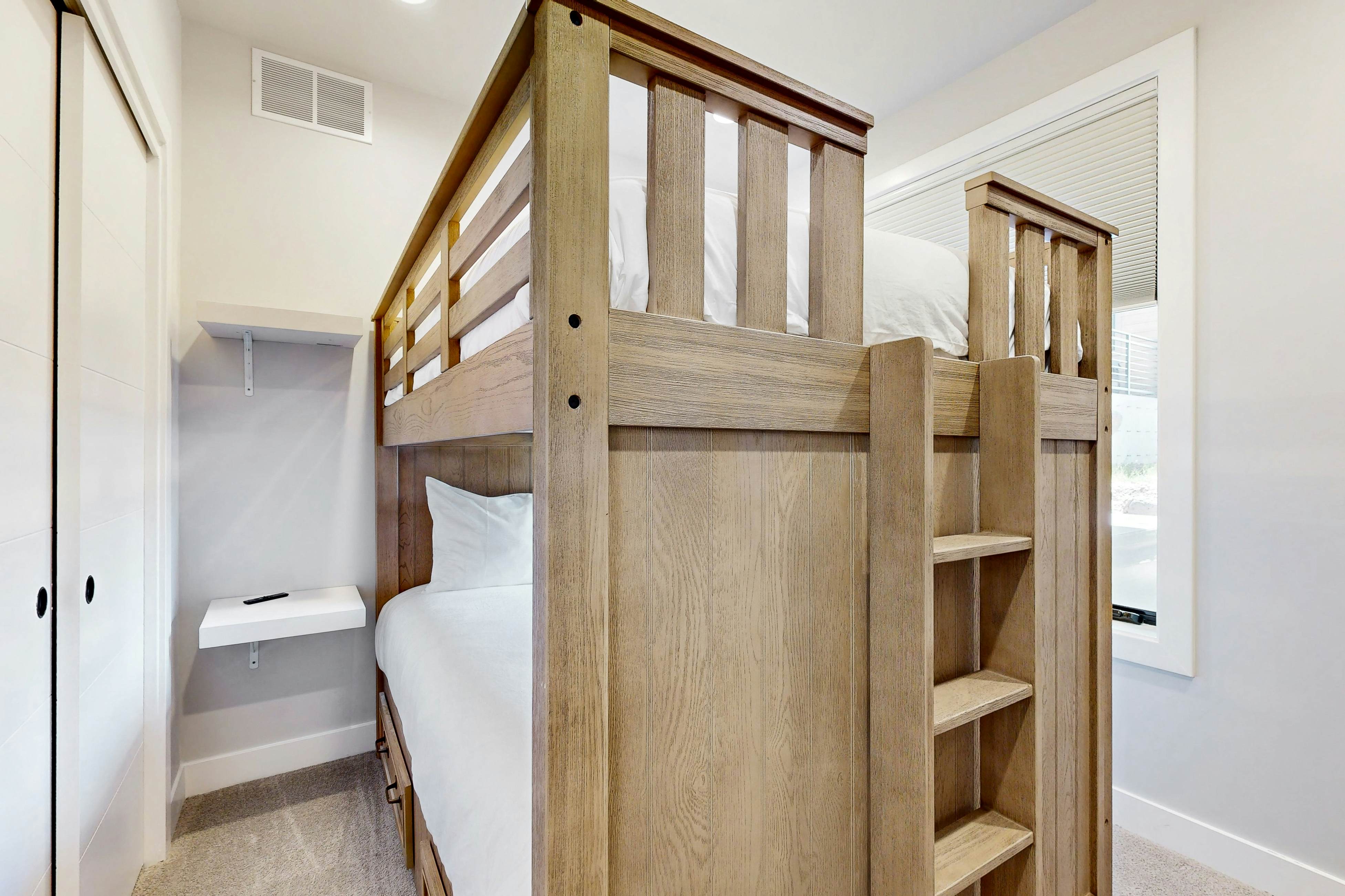 Luxury Hideout Overlook