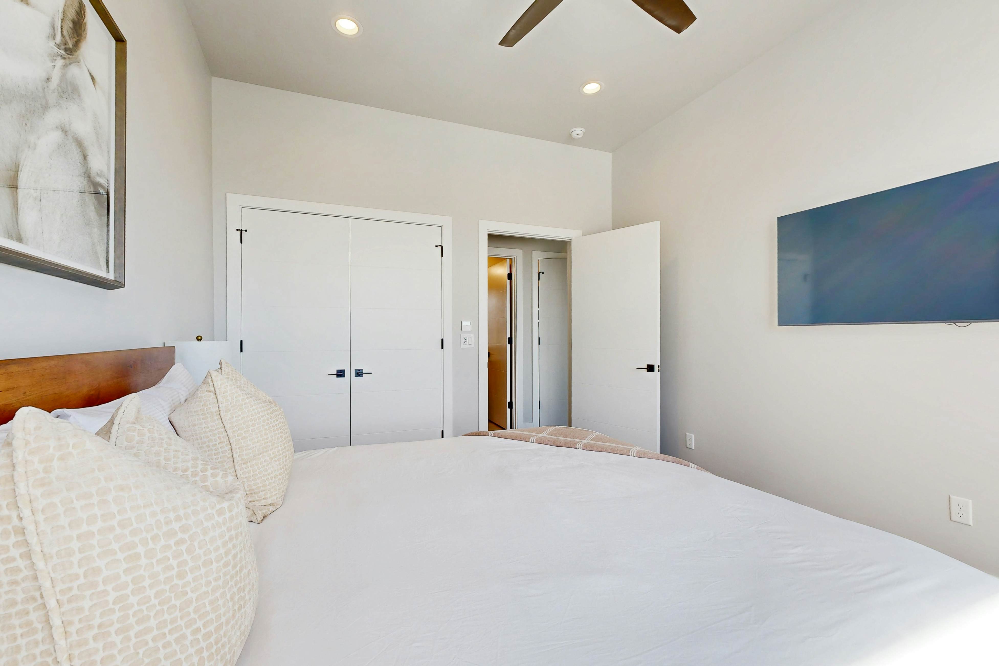 Luxury Hideout Overlook