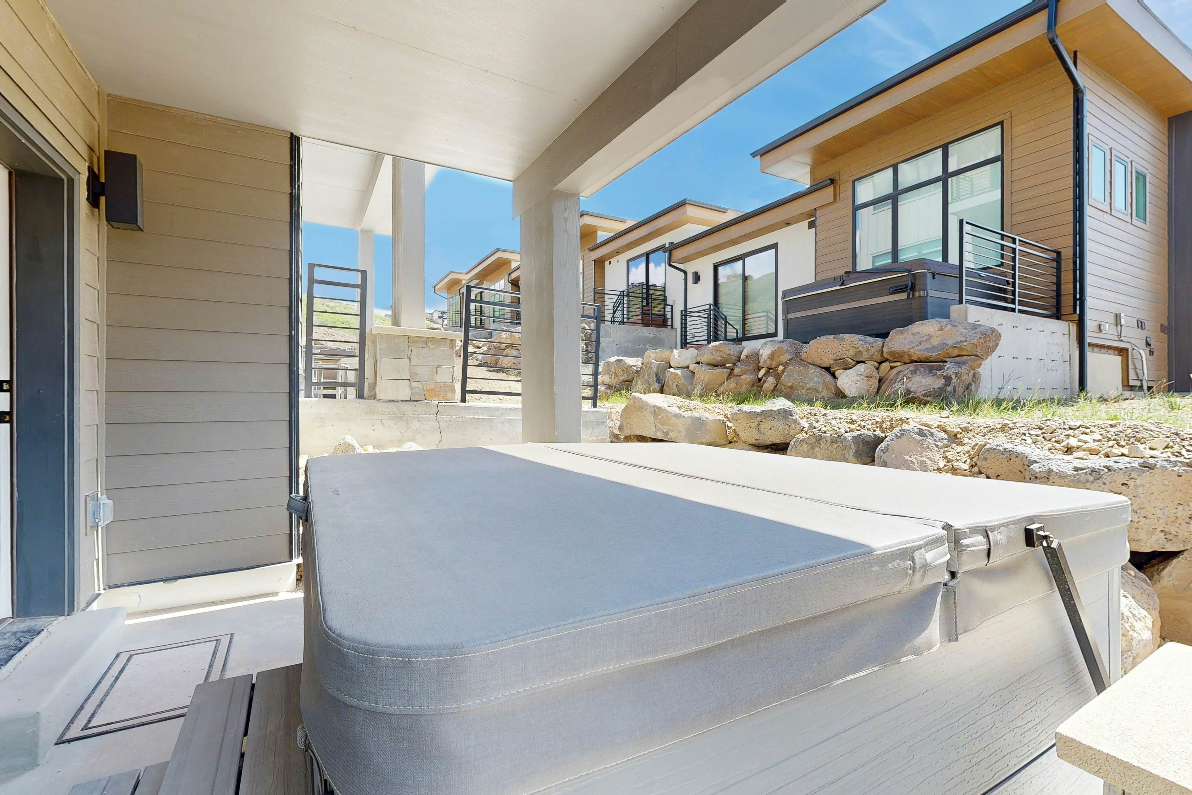 Luxury Hideout Overlook