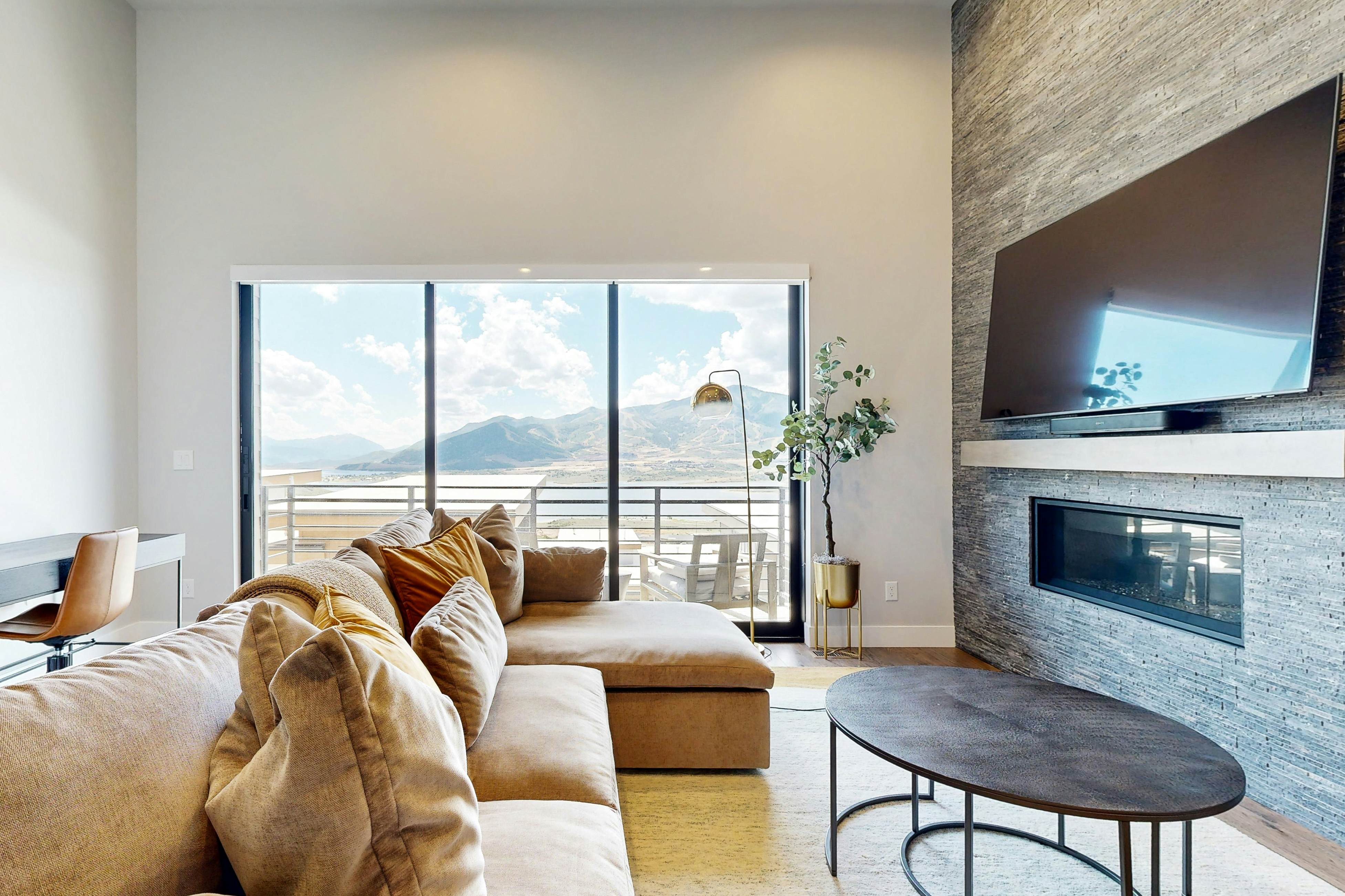 Luxury Hideout Overlook