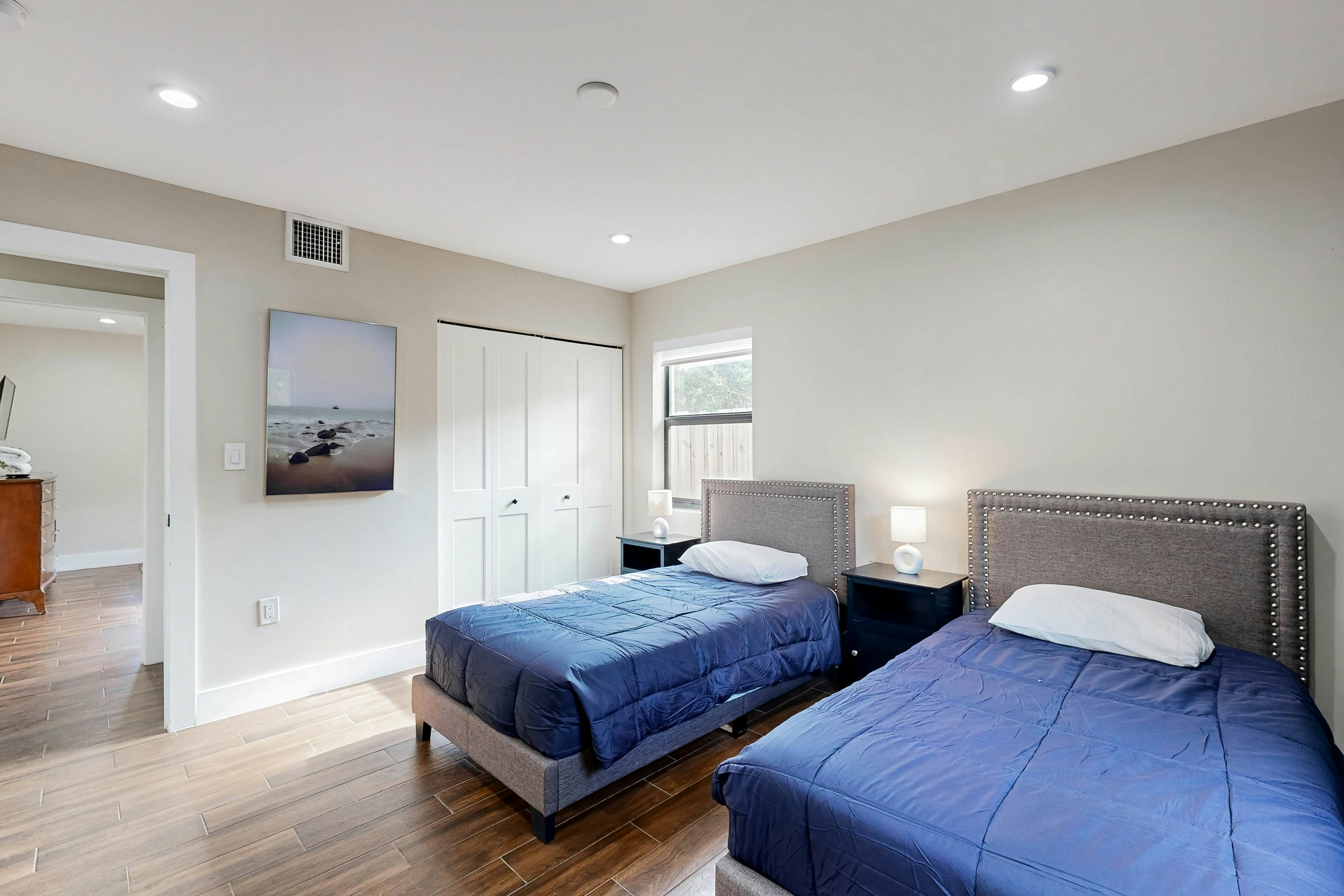 Mid-Century Modern Oasis