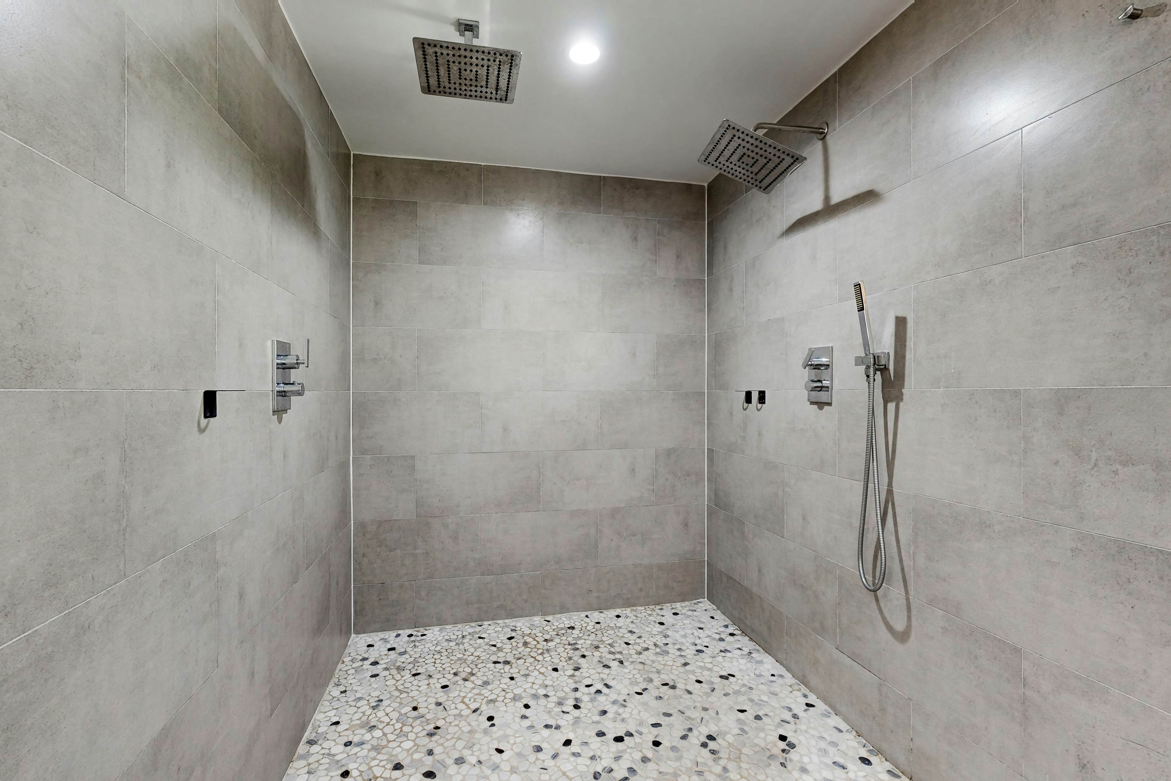 Mid-Century Modern Oasis