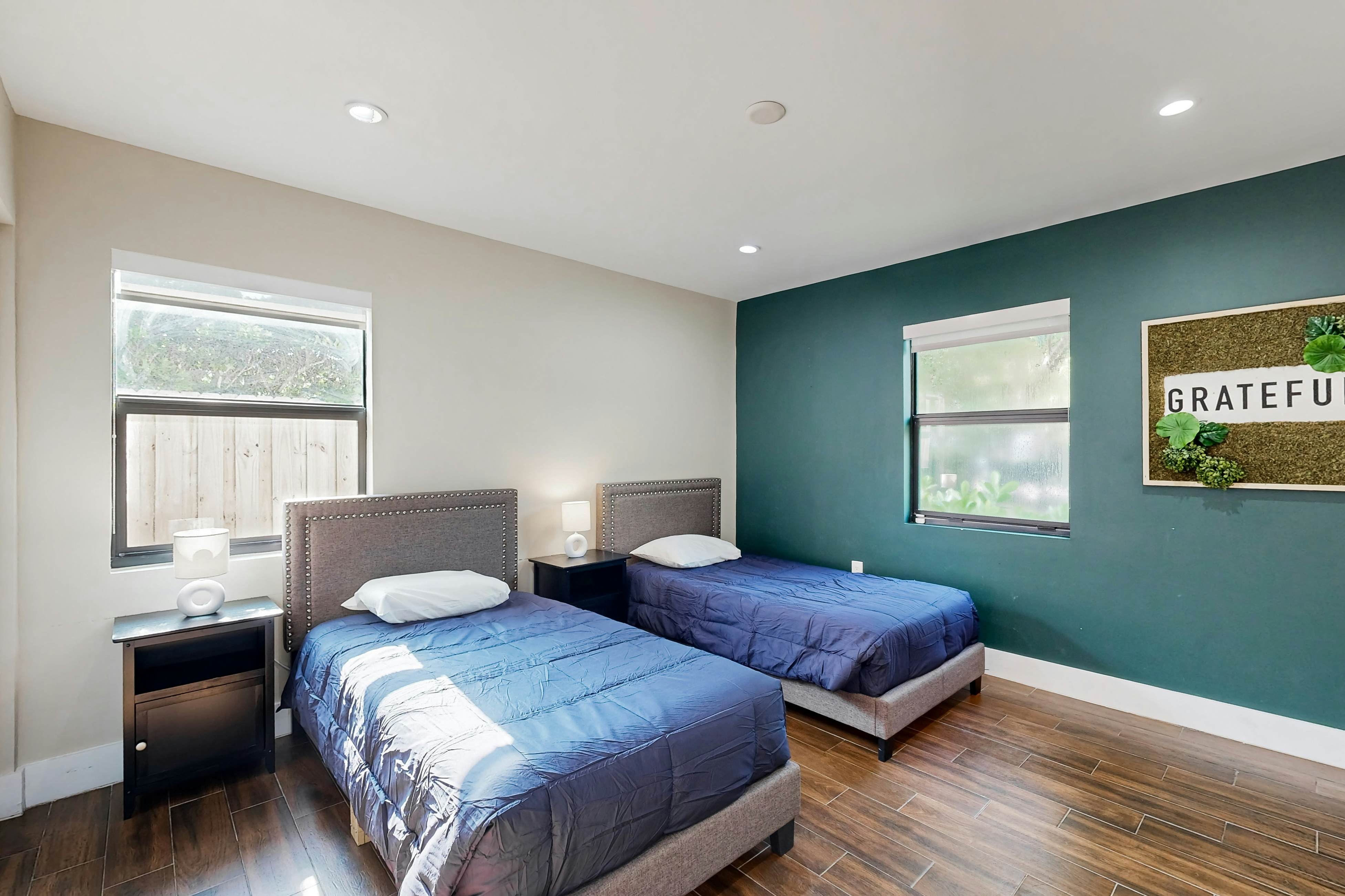 Mid-Century Modern Oasis