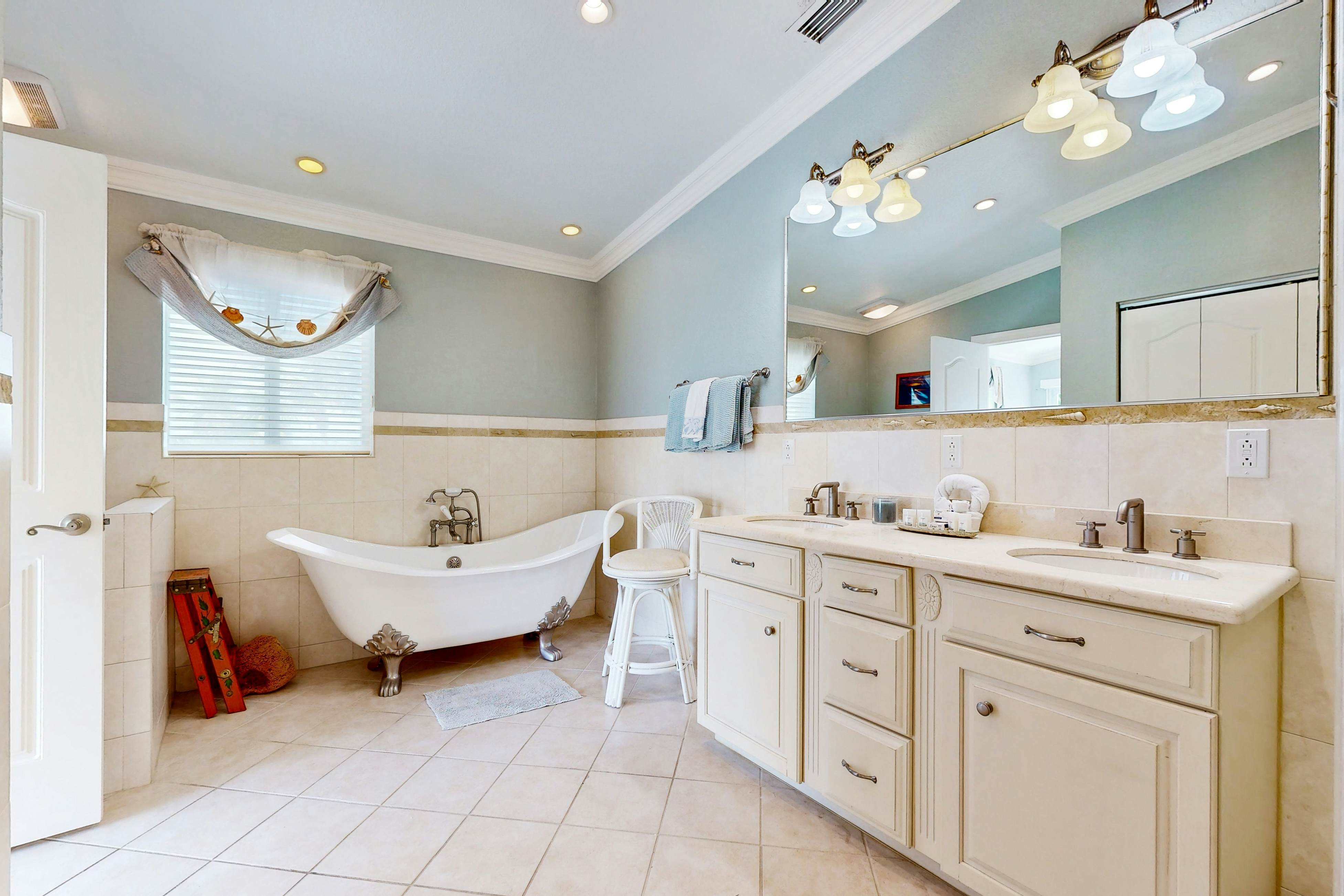 Humpty Dumpty Hacienda