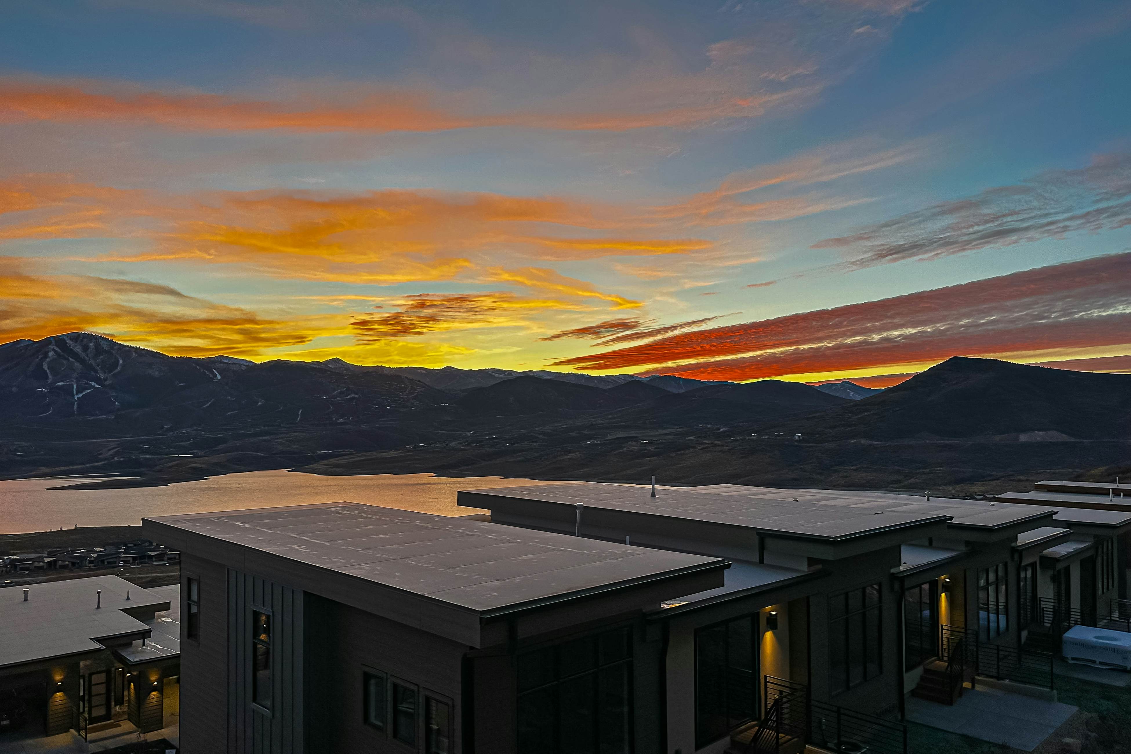 Luxury Hideout Overlook