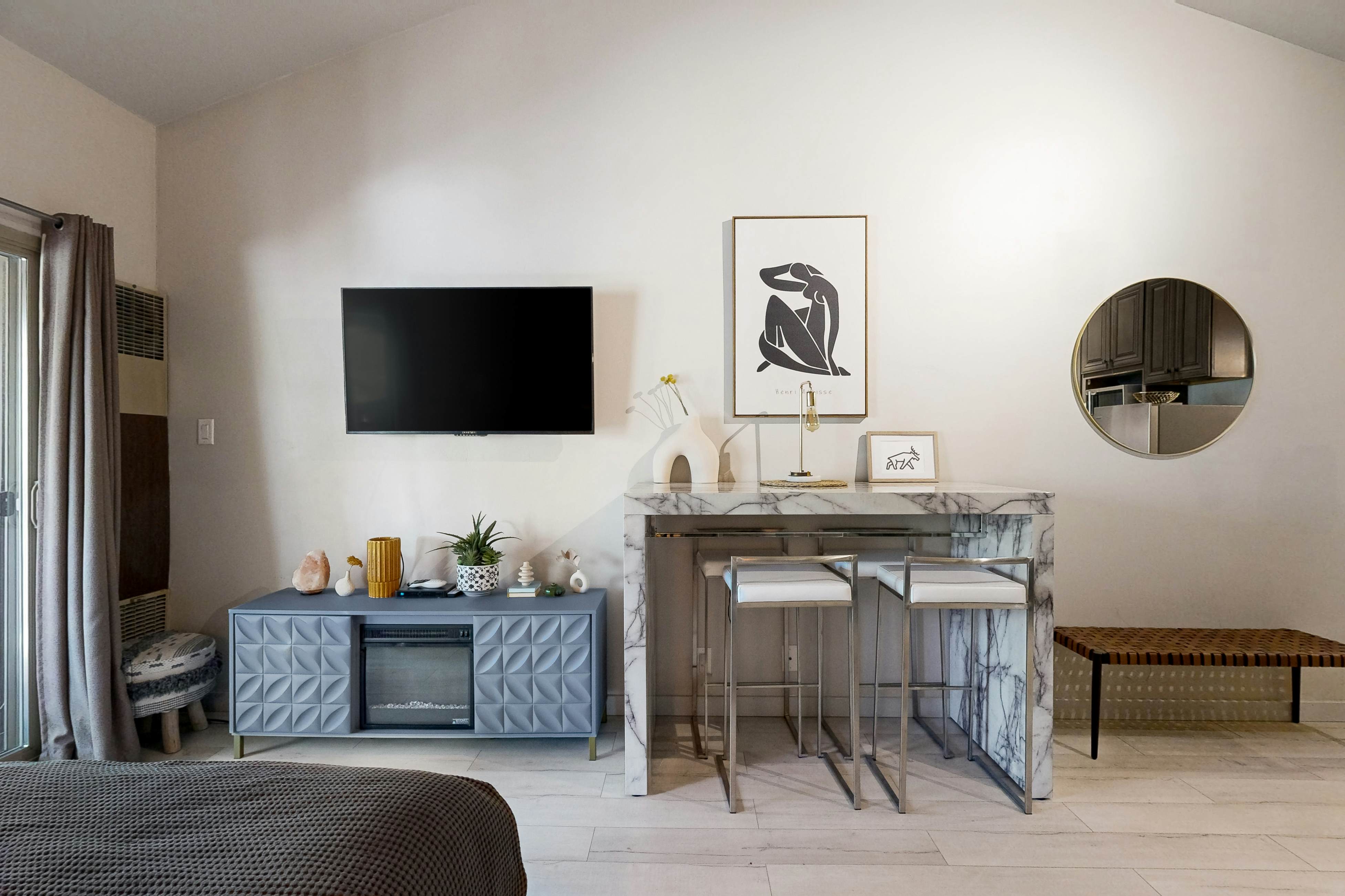 Quaint Prospector Lodge Studio #729