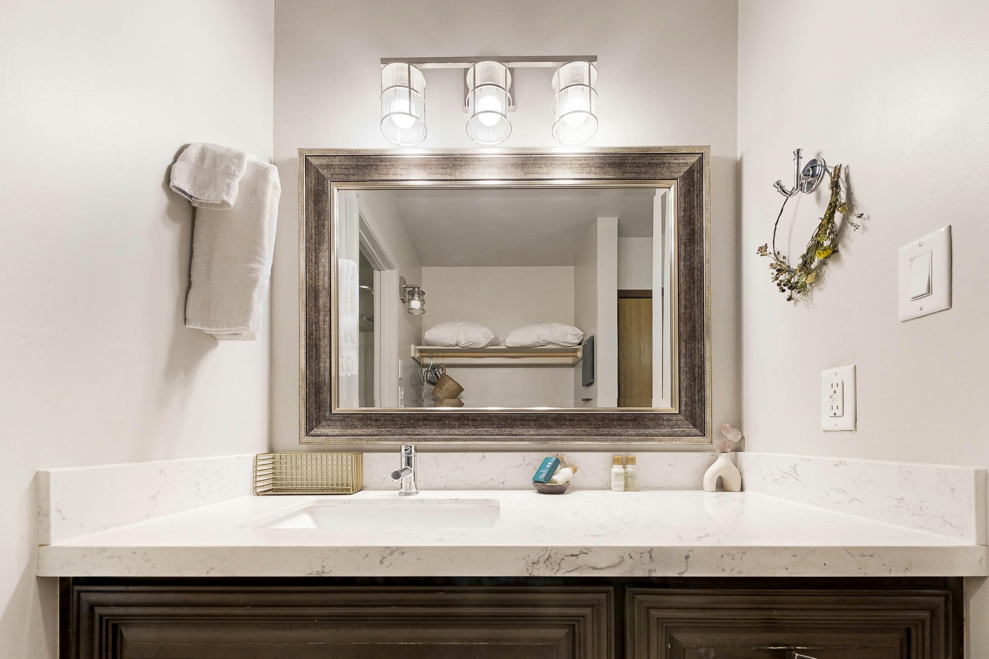 Quaint Prospector Lodge Studio #729