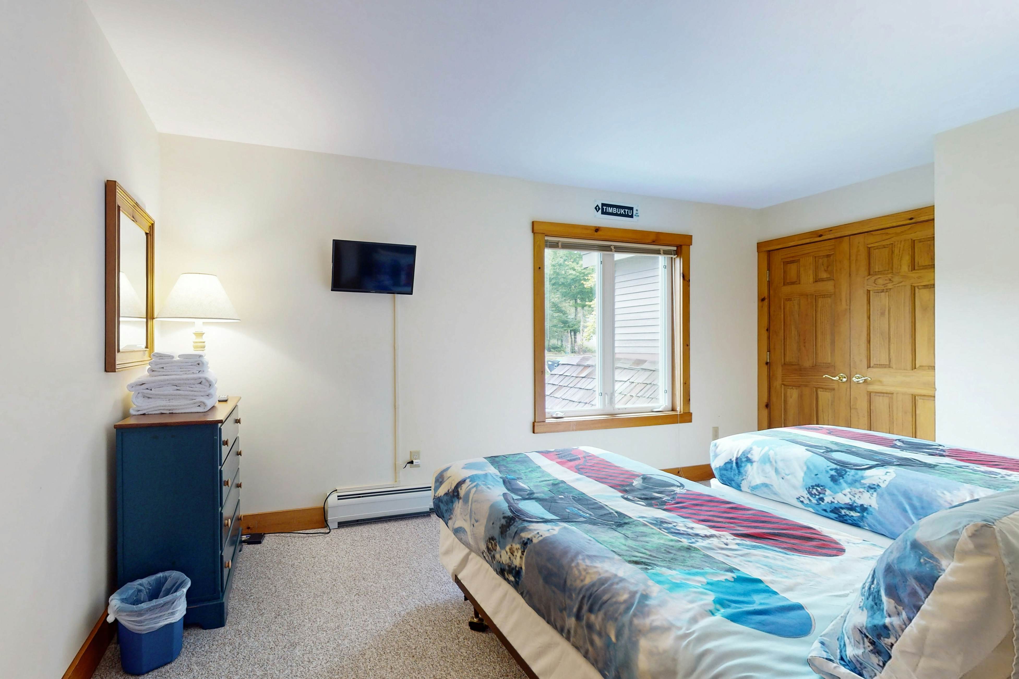 Grammy Jay Getaway #V363