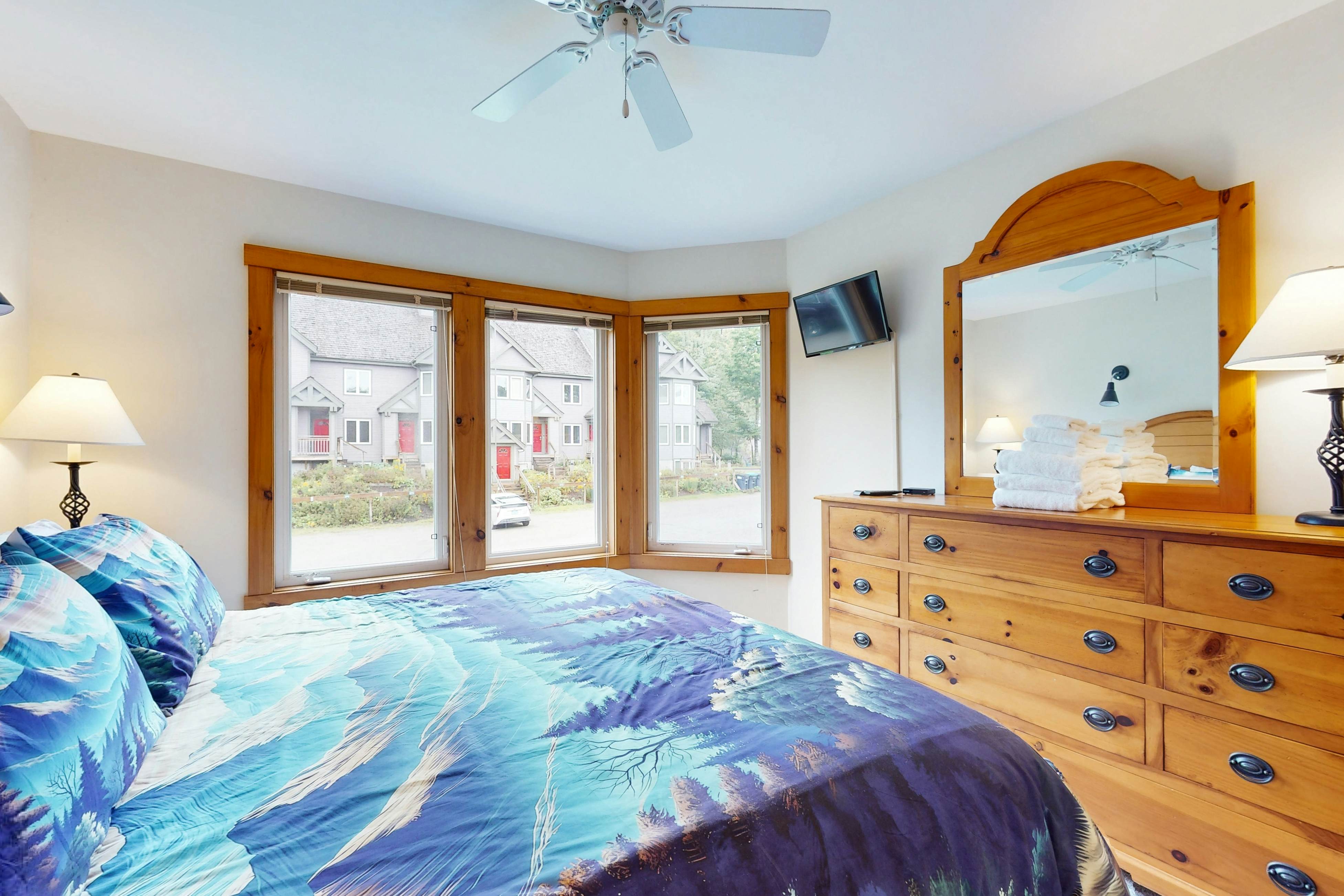 Grammy Jay Getaway #V363