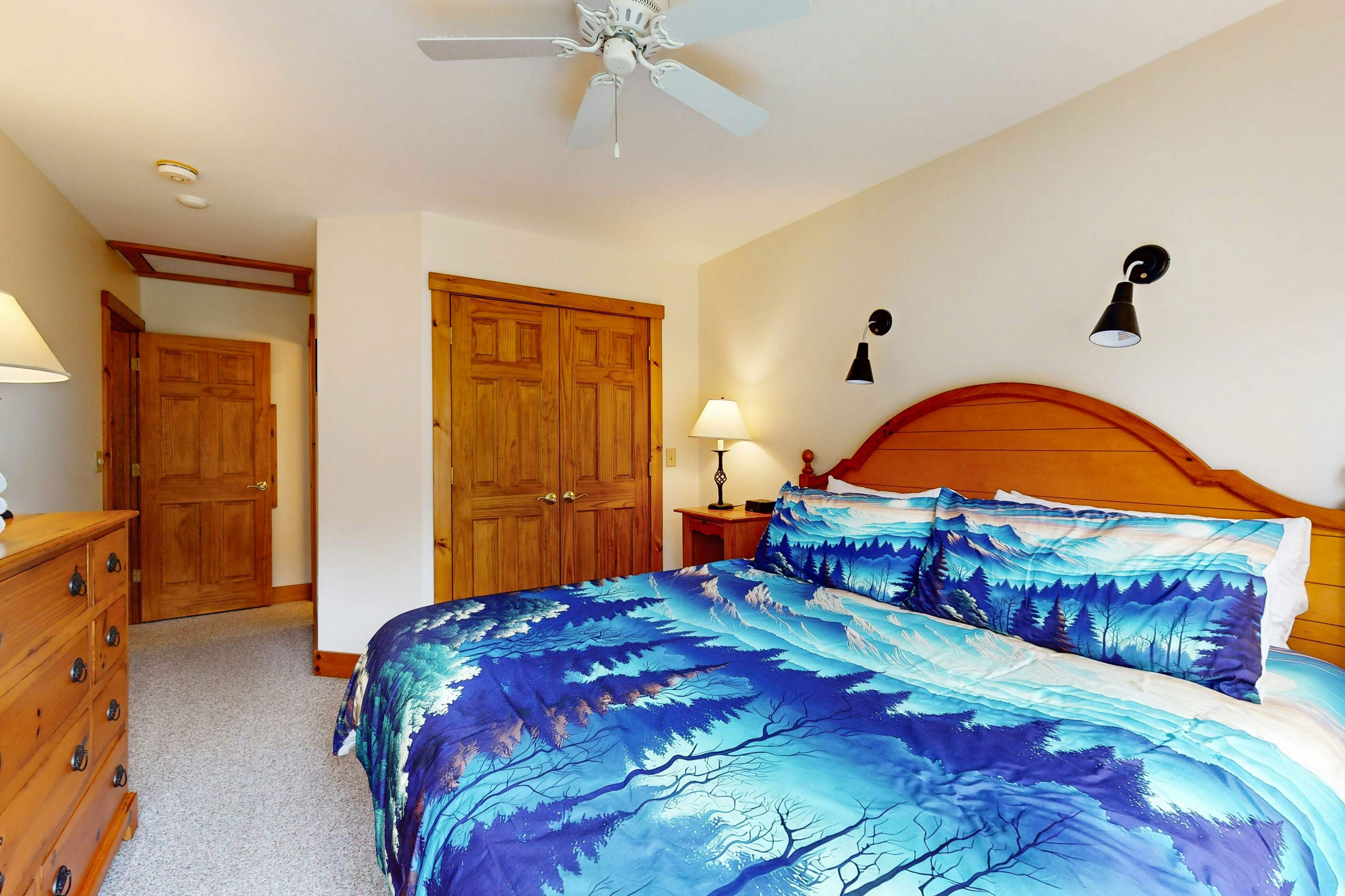 Grammy Jay Getaway #V363