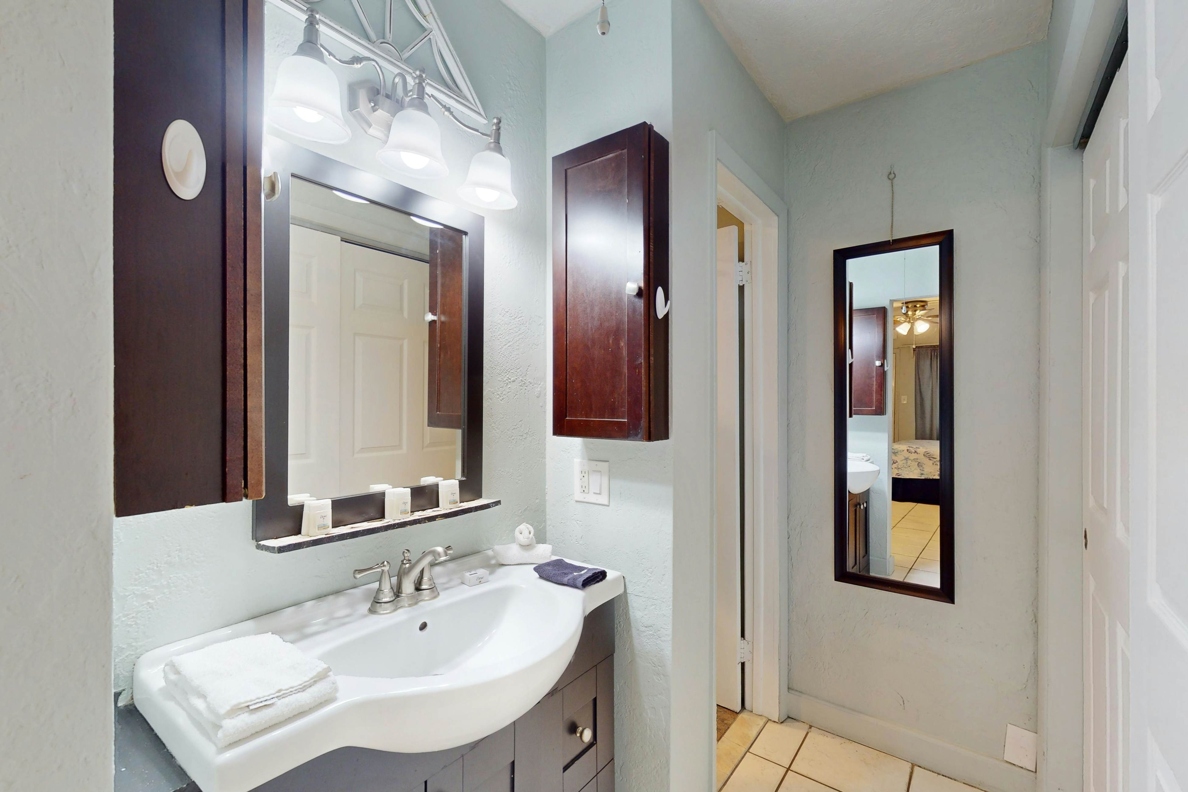 Pass-A-Grille Beach Retreat Unit 8