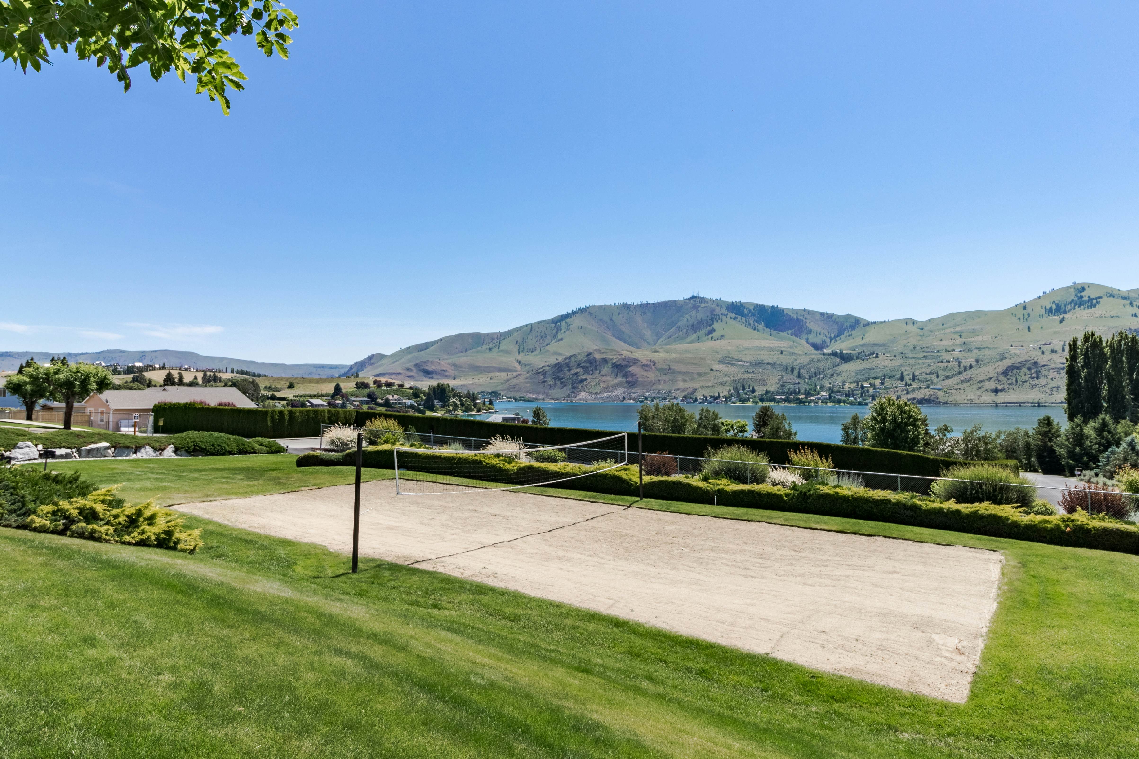 Lake Chelan Shores - Lakeside Luxury 19-5