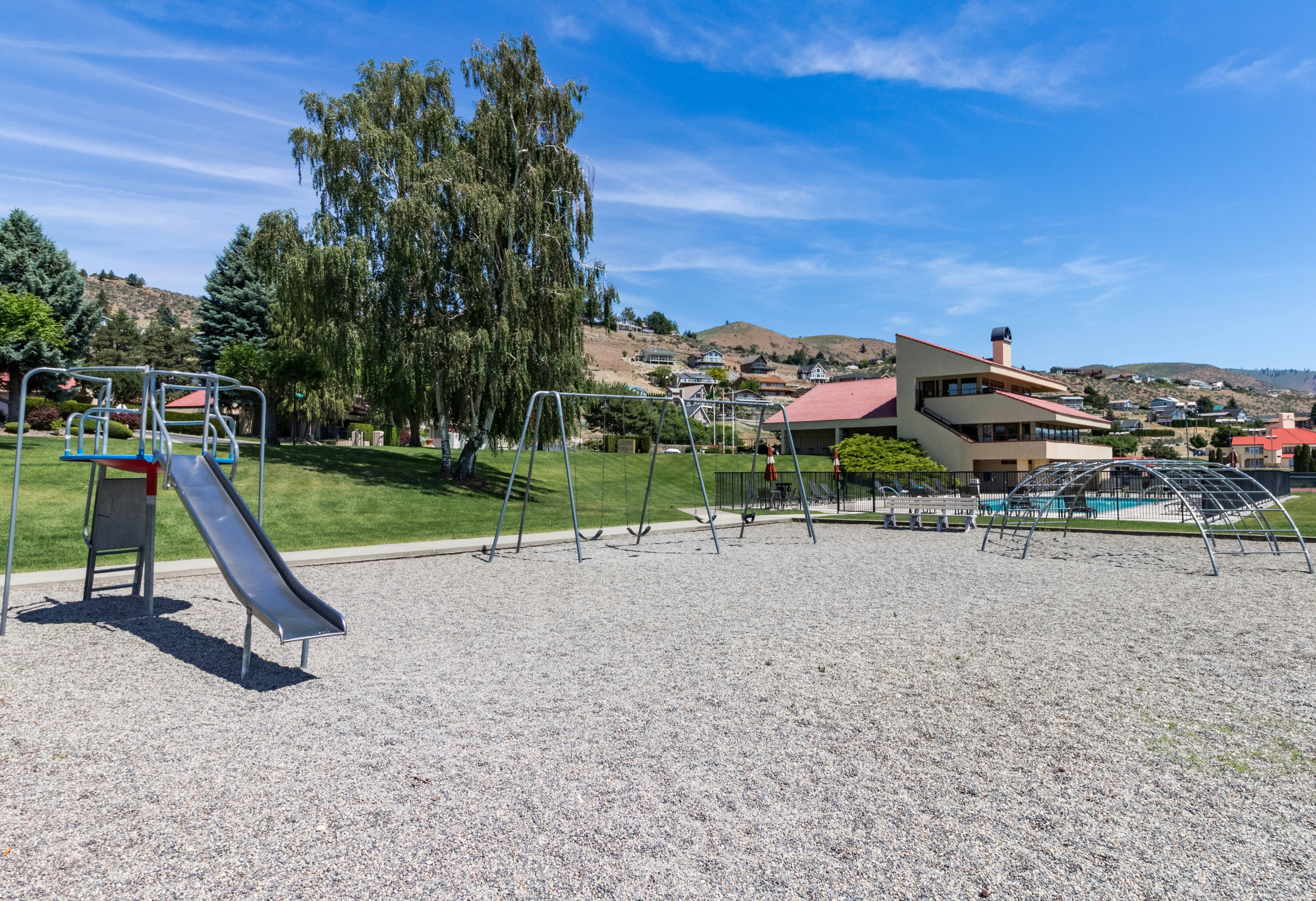 Lake Chelan Shores - Lakeside Luxury 19-5