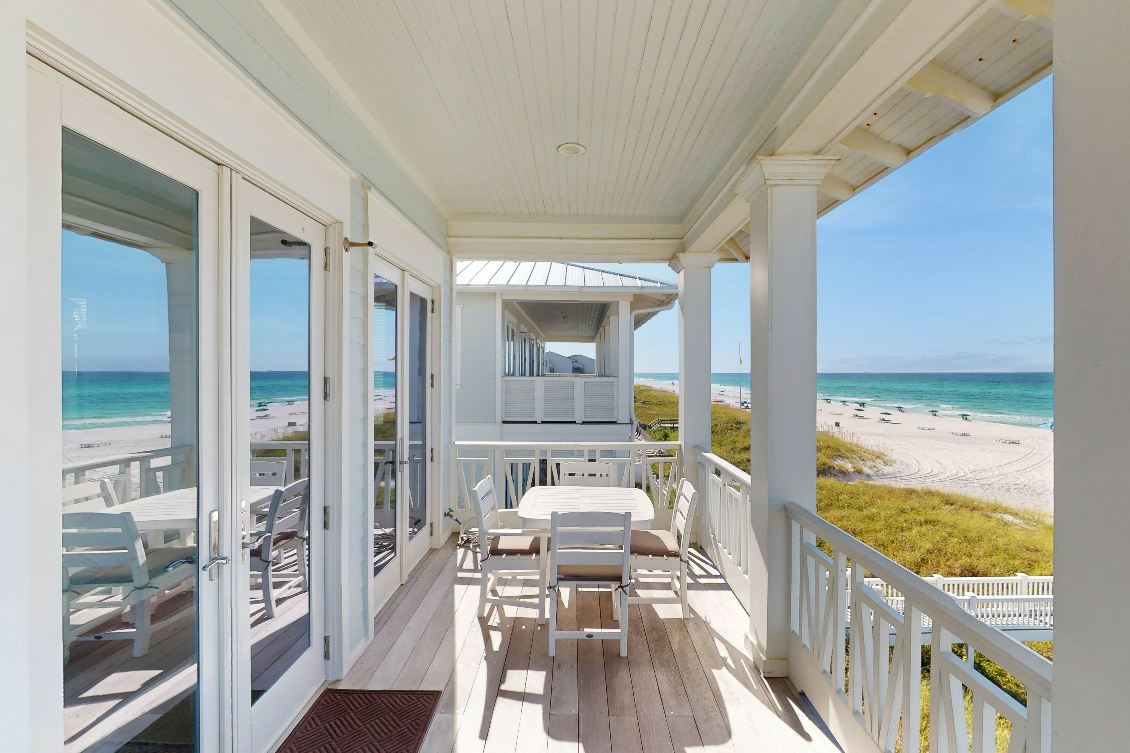 Carillon Beach 10 - Deja Vu