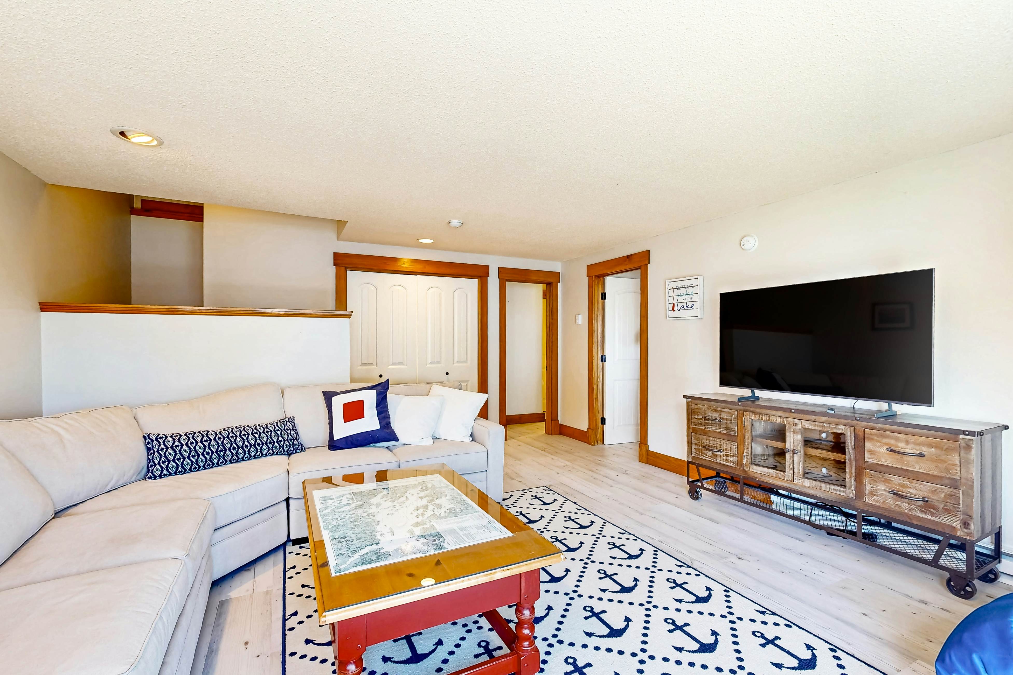 Samoset Lakefront Townhouse on Winnipesaukee