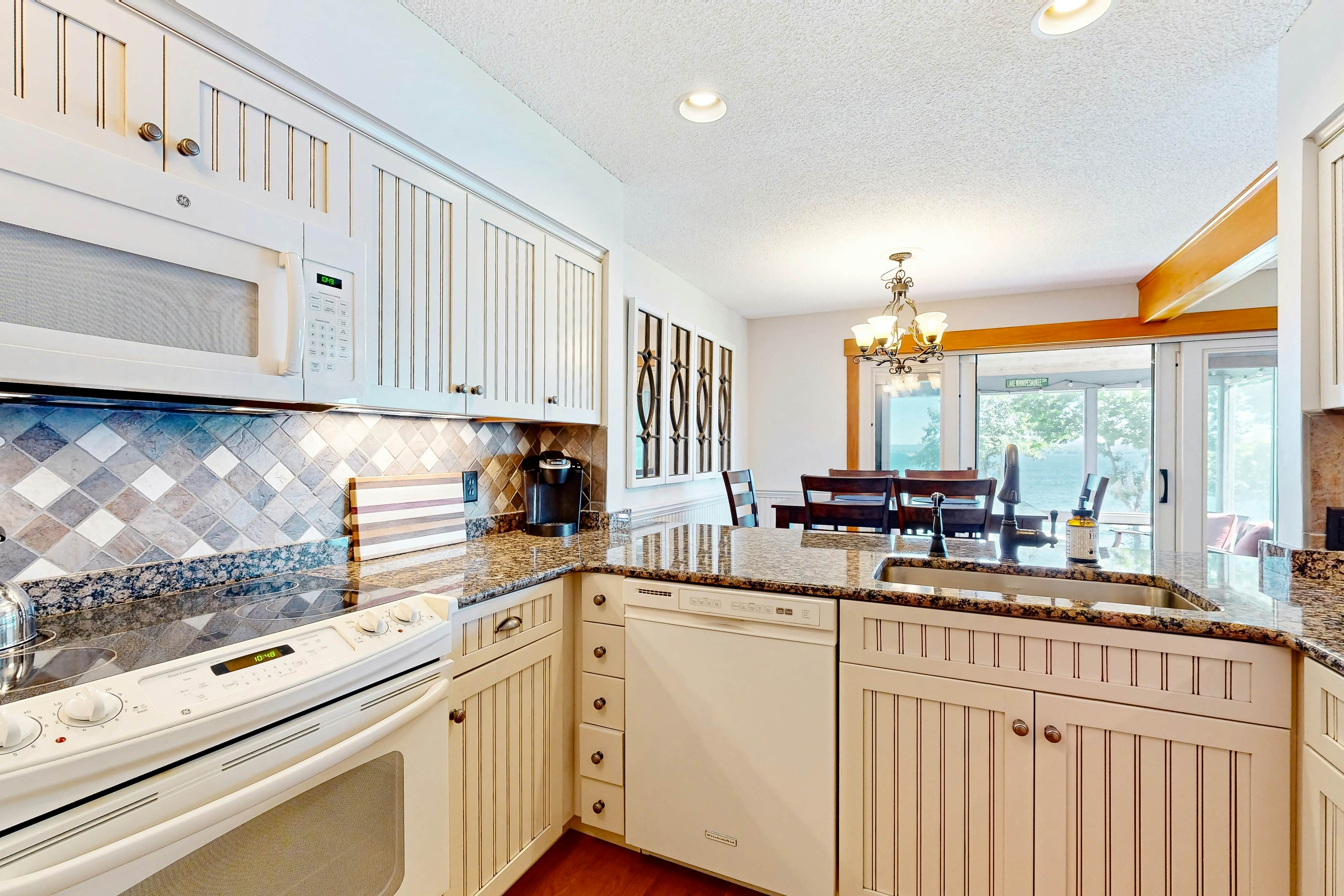 Samoset Lakefront Townhouse on Winnipesaukee