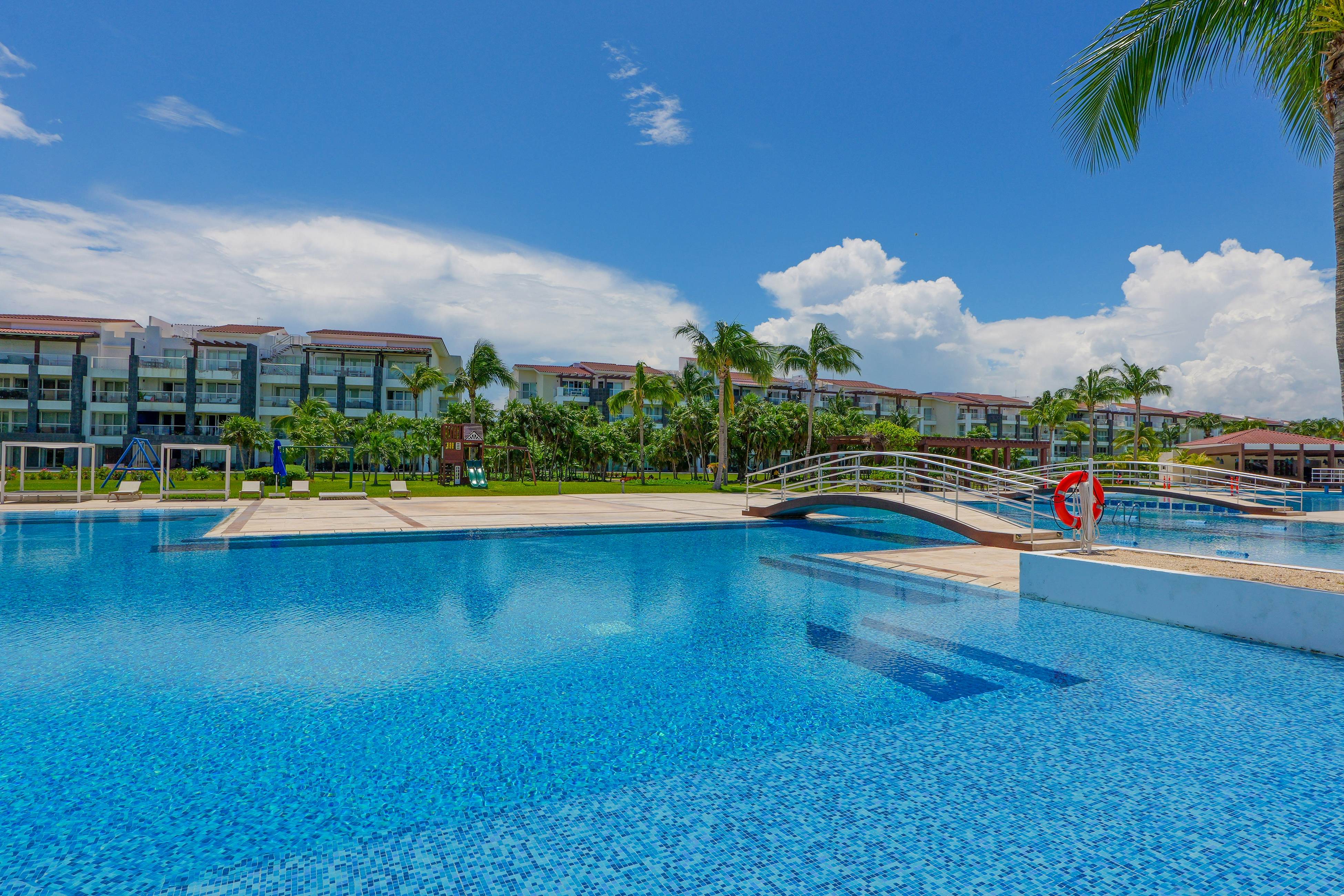 Seaside Serenity Retreat at Mareazul Norte- Studio