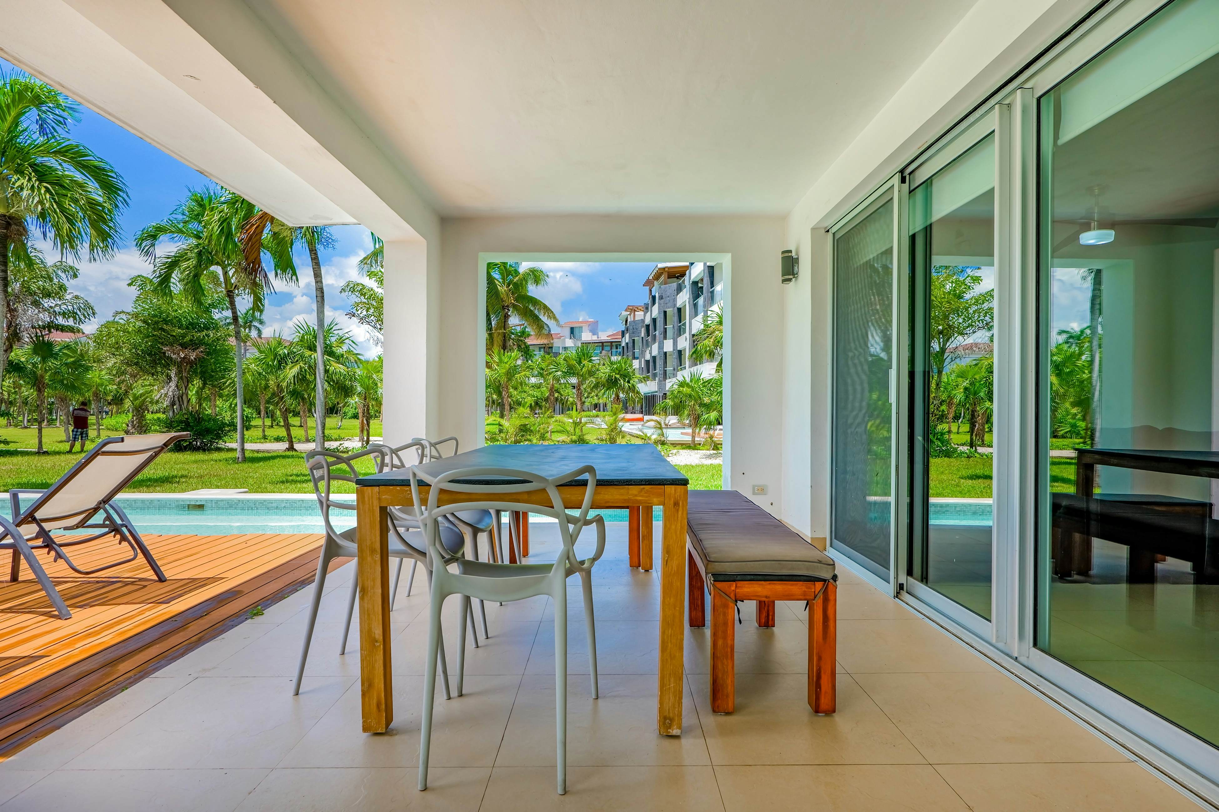 Seaside Serenity Retreat at Mareazul Norte