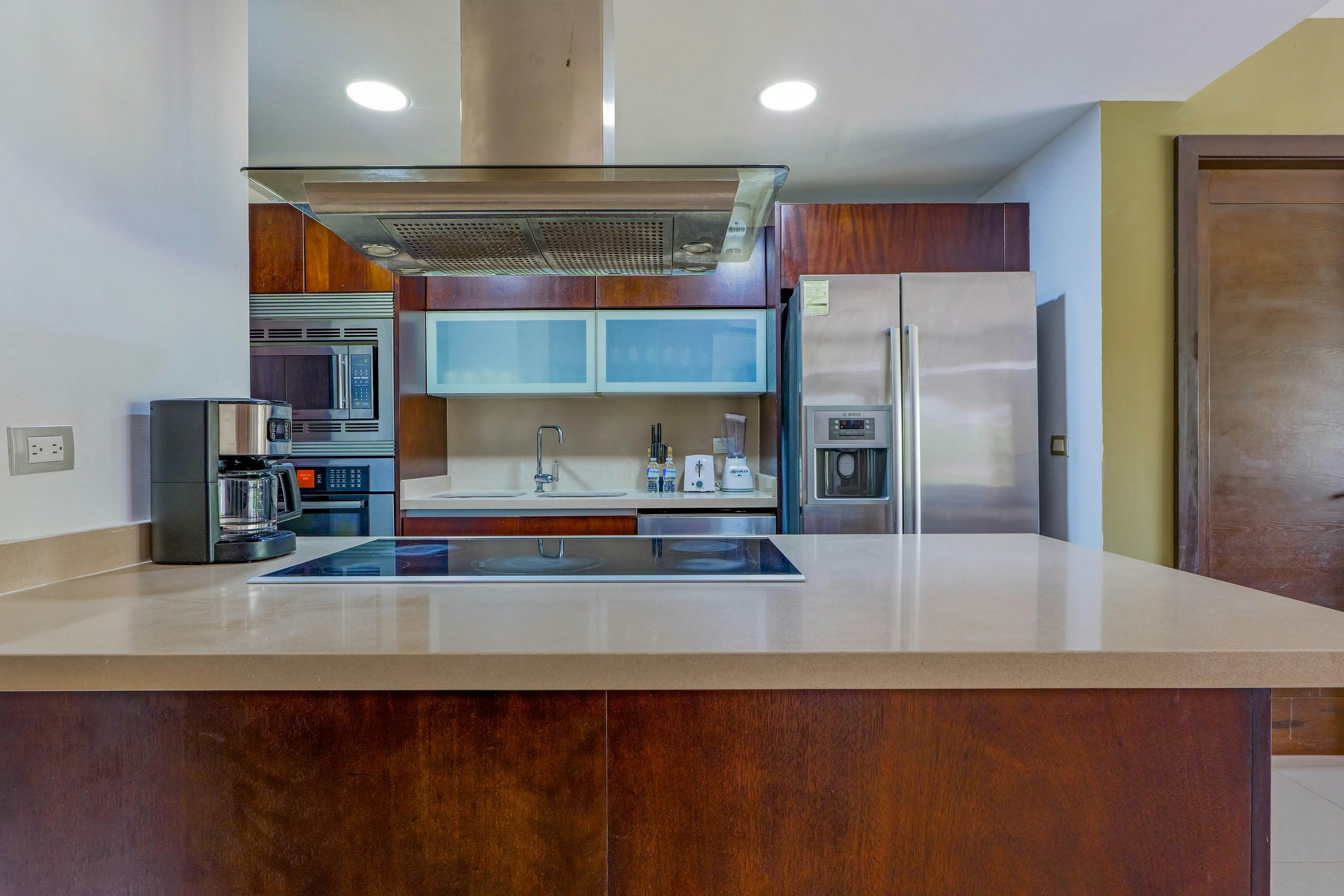 Seaside Serenity Retreat at Mareazul Norte