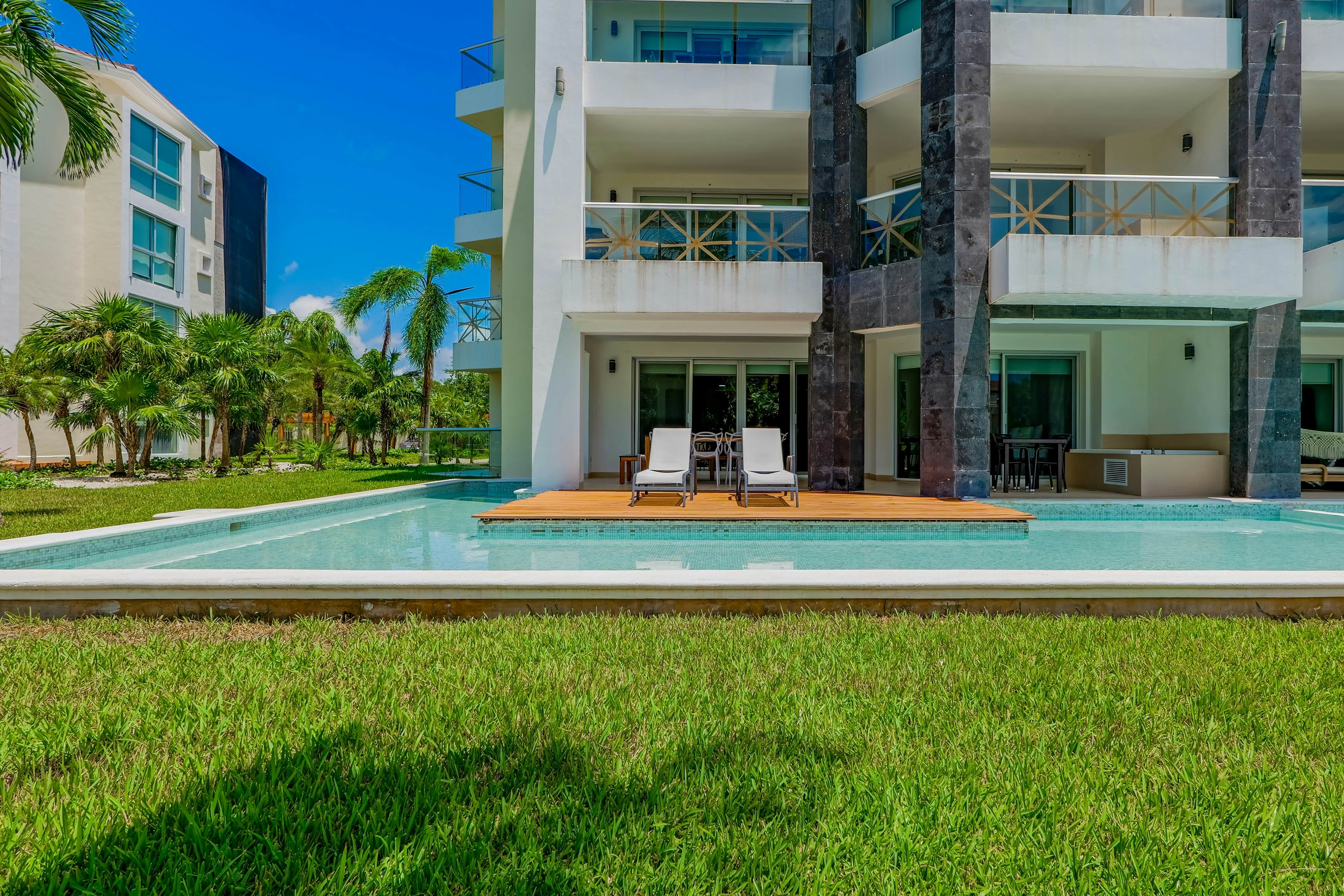 Seaside Serenity Retreat at Mareazul Norte