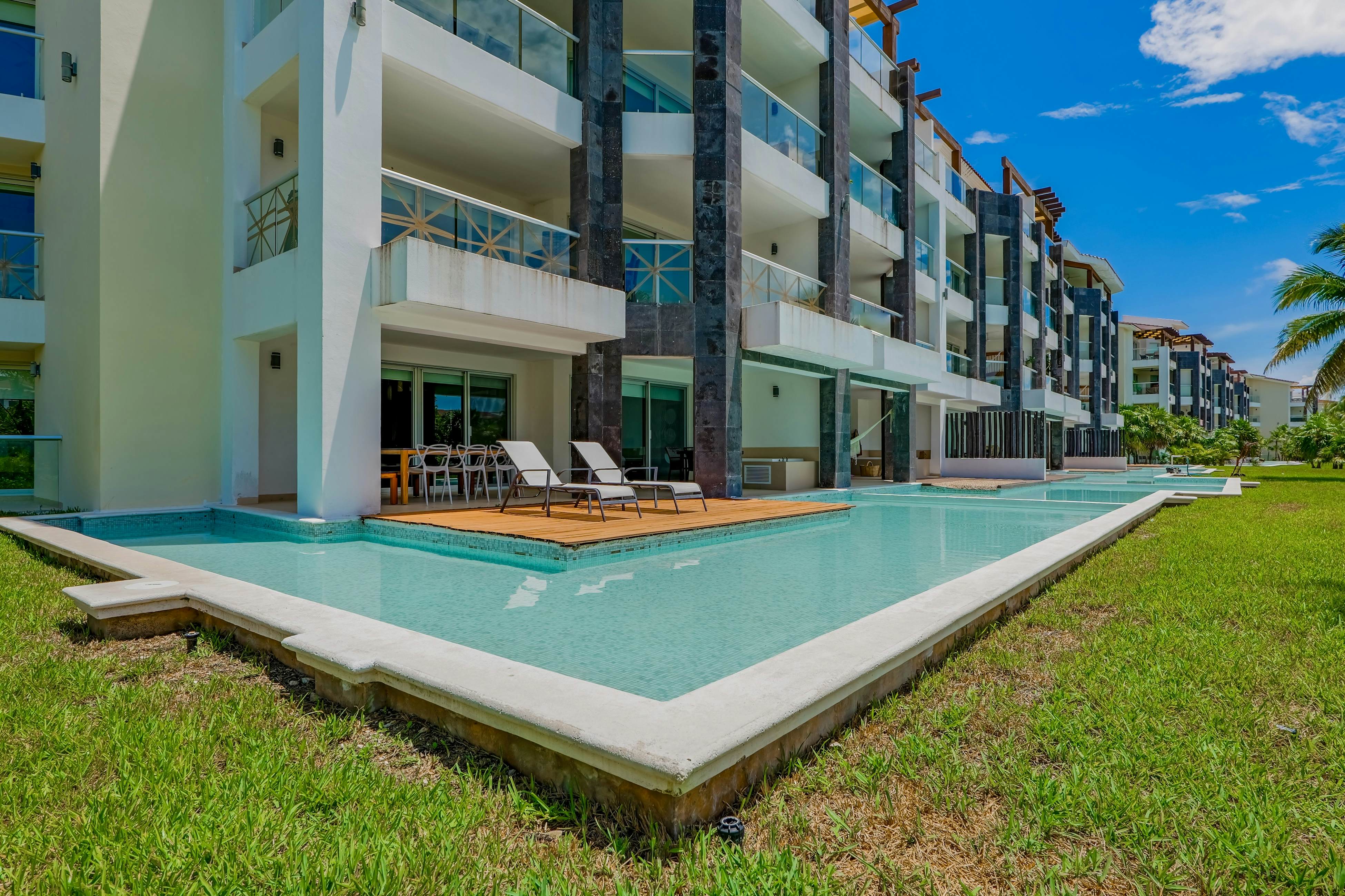 Seaside Serenity Retreat at Mareazul Norte