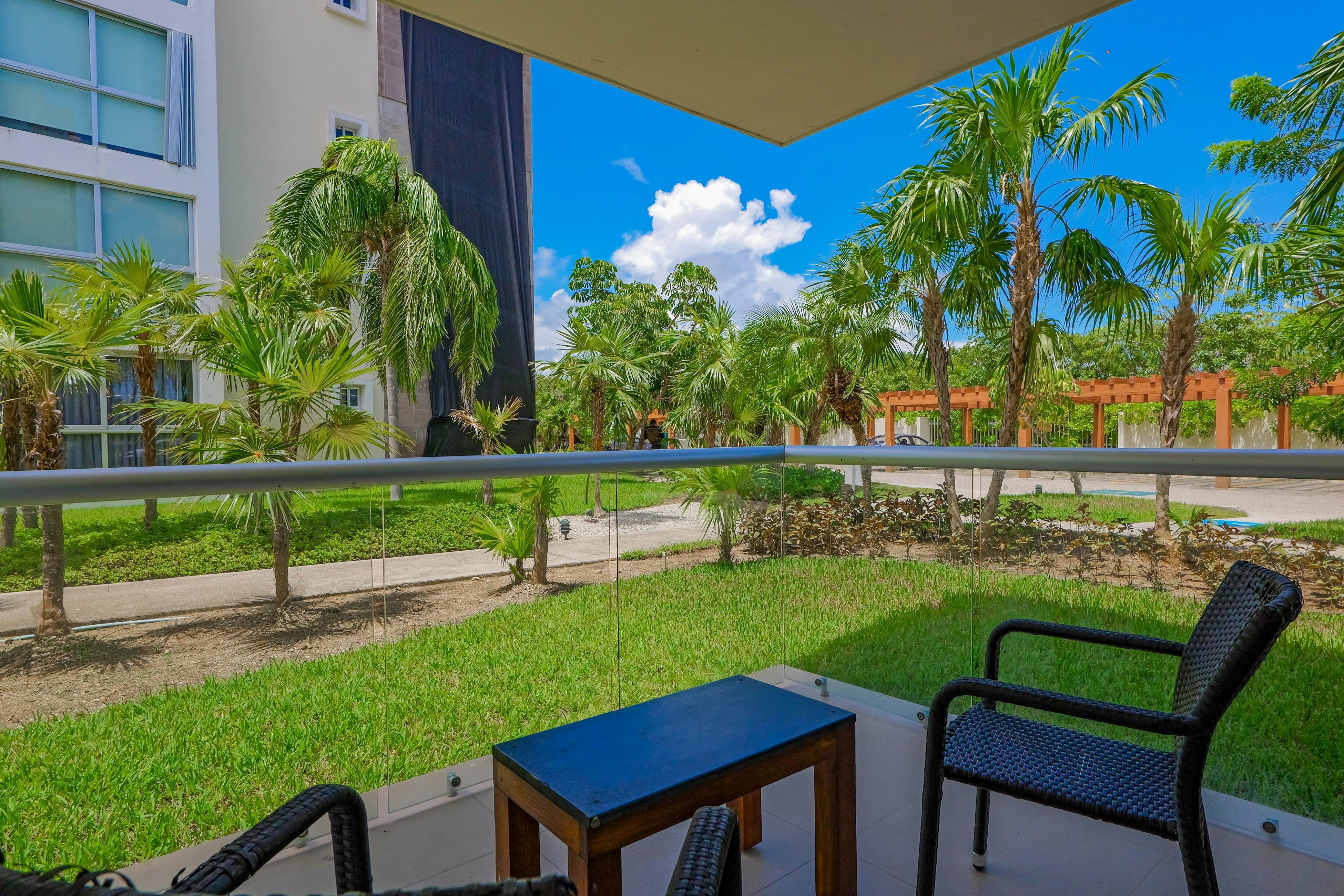 Seaside Serenity Retreat at Mareazul Norte