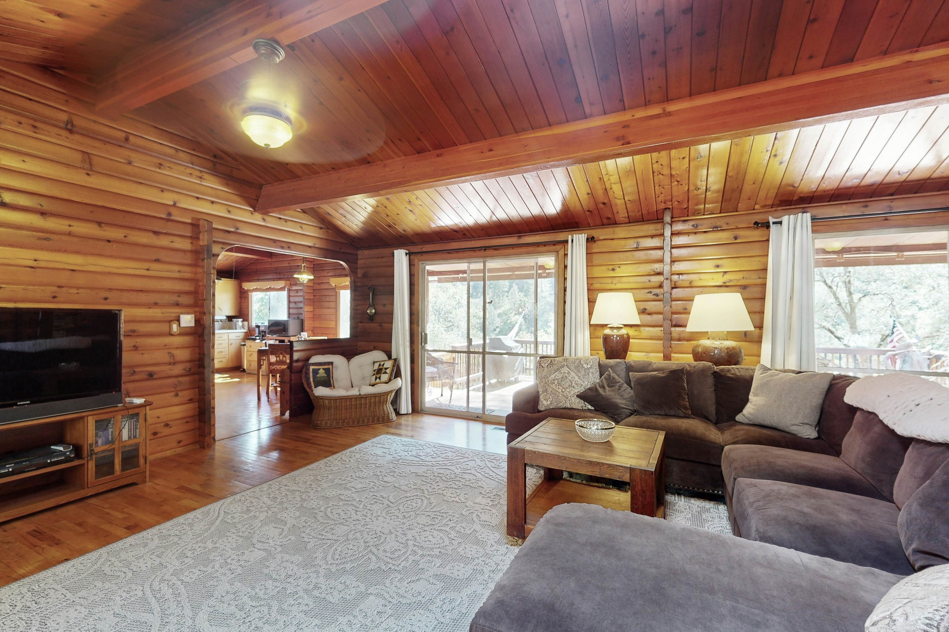 Log Cabin on the River 