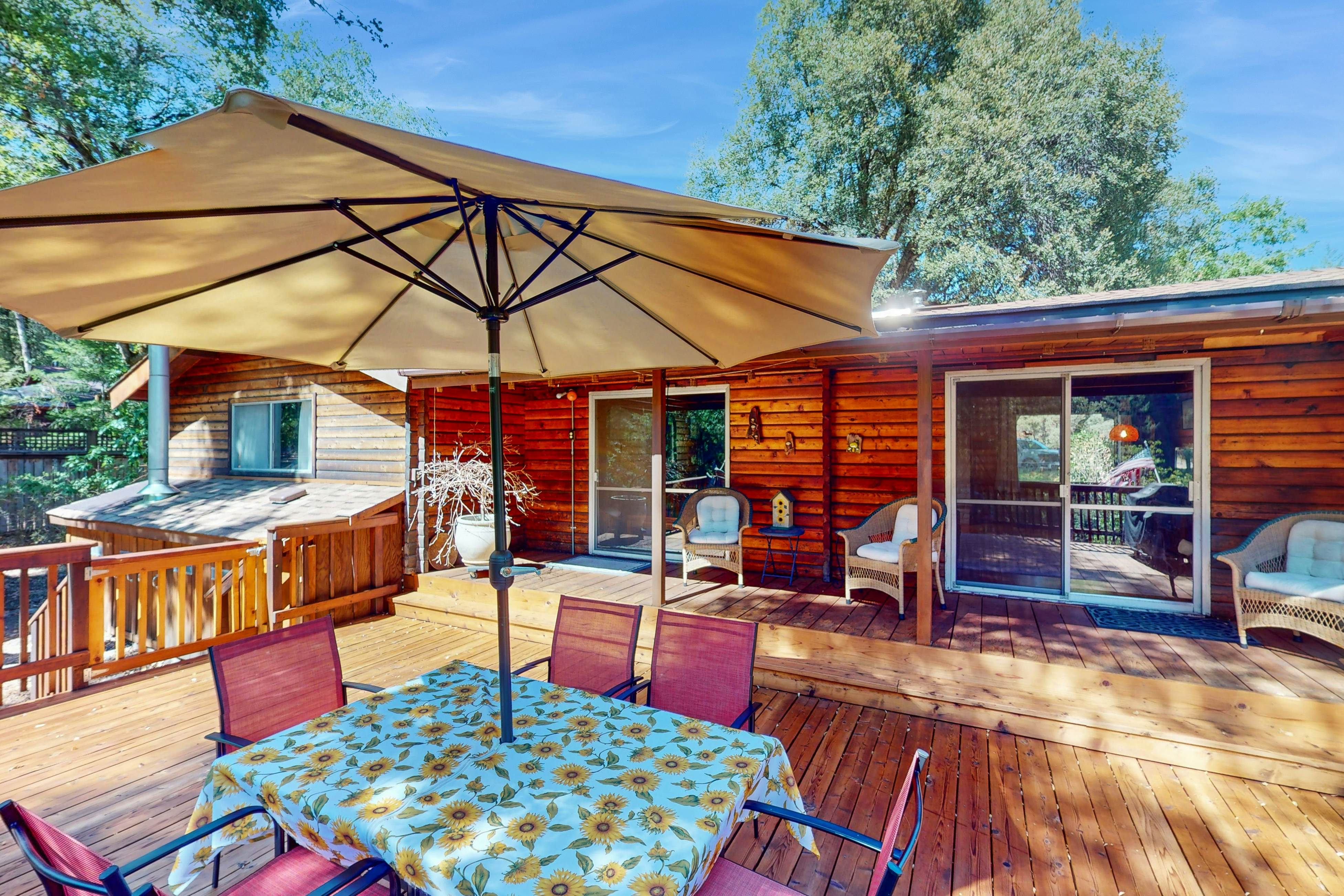 Log Cabin on the River 