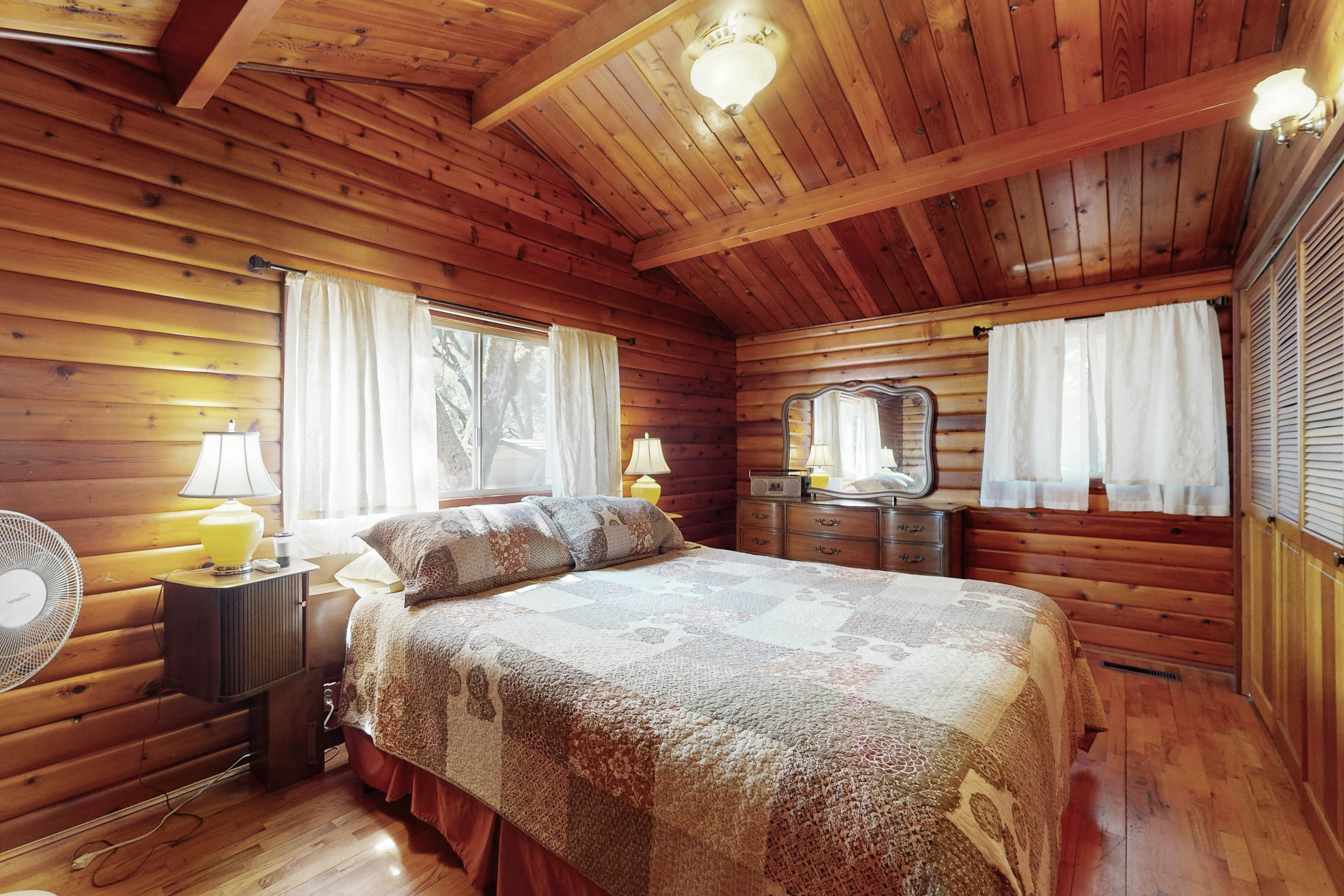 Log Cabin on the River 