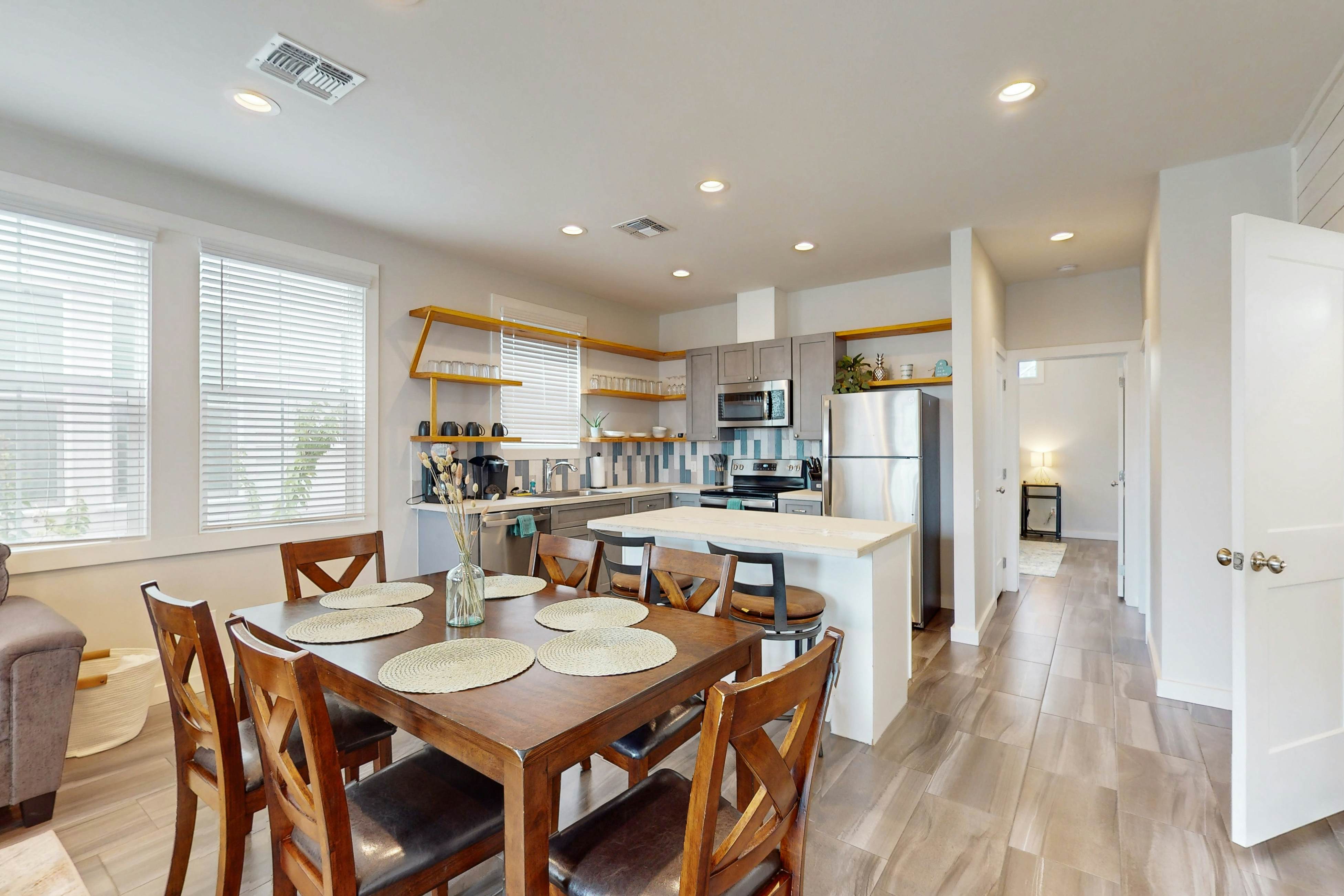 Beach Bummz Bungalow 