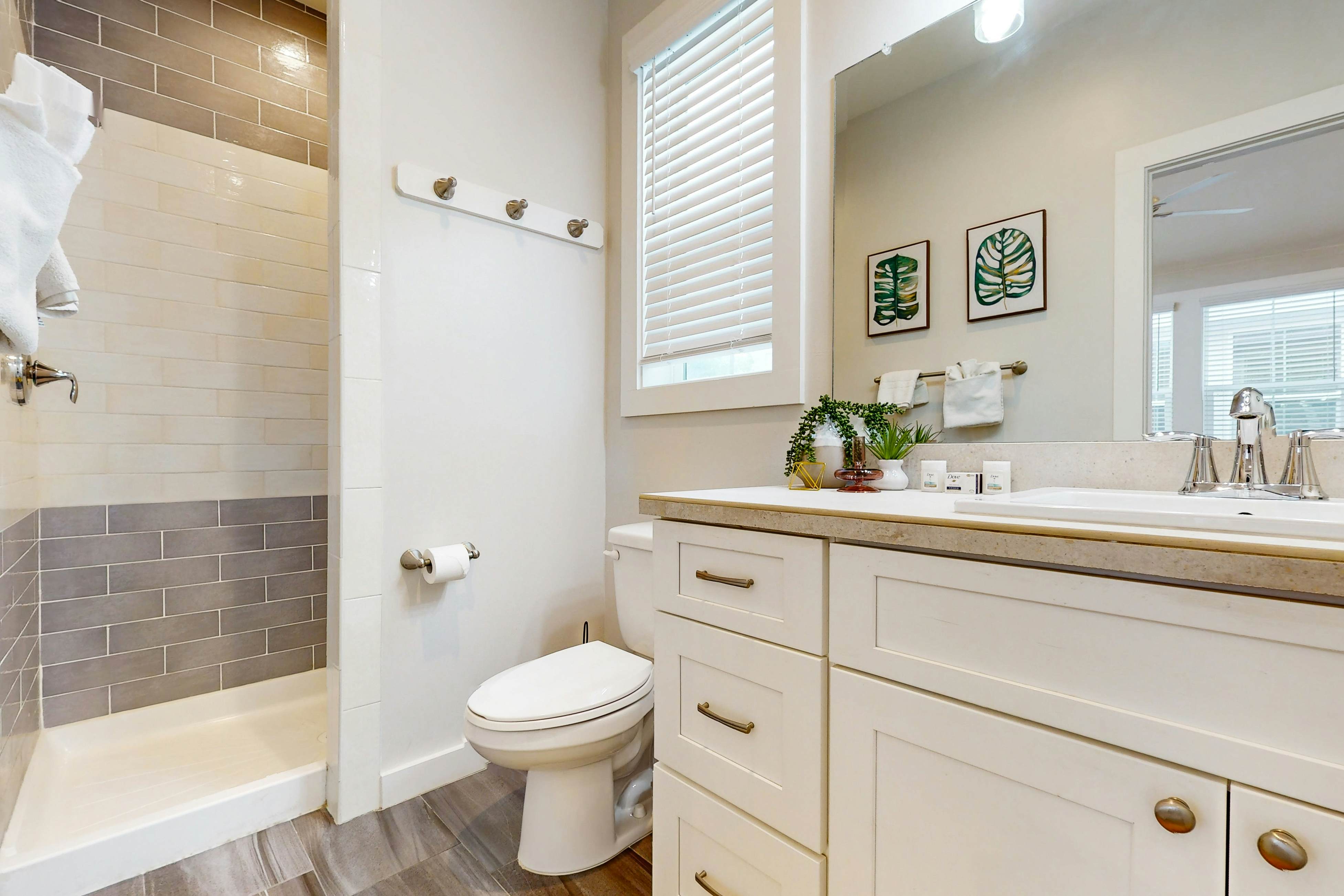 Beach Bummz Bungalow 