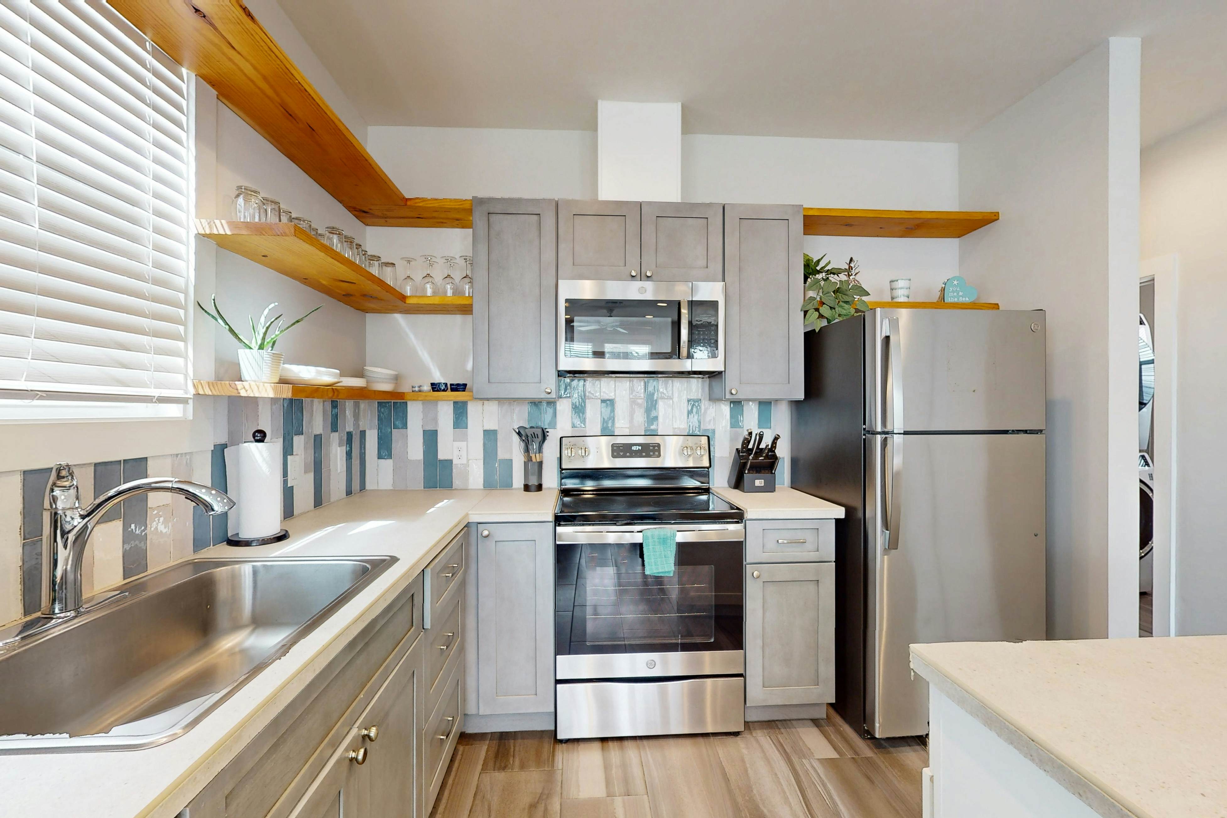 Beach Bummz Bungalow 