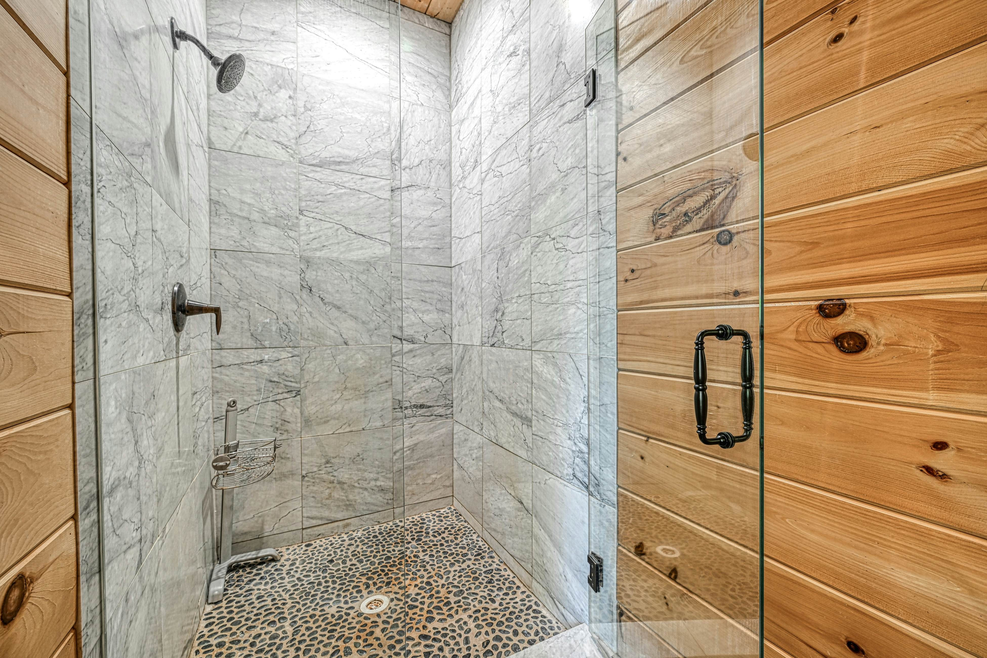 Lakefront Loggin' Off