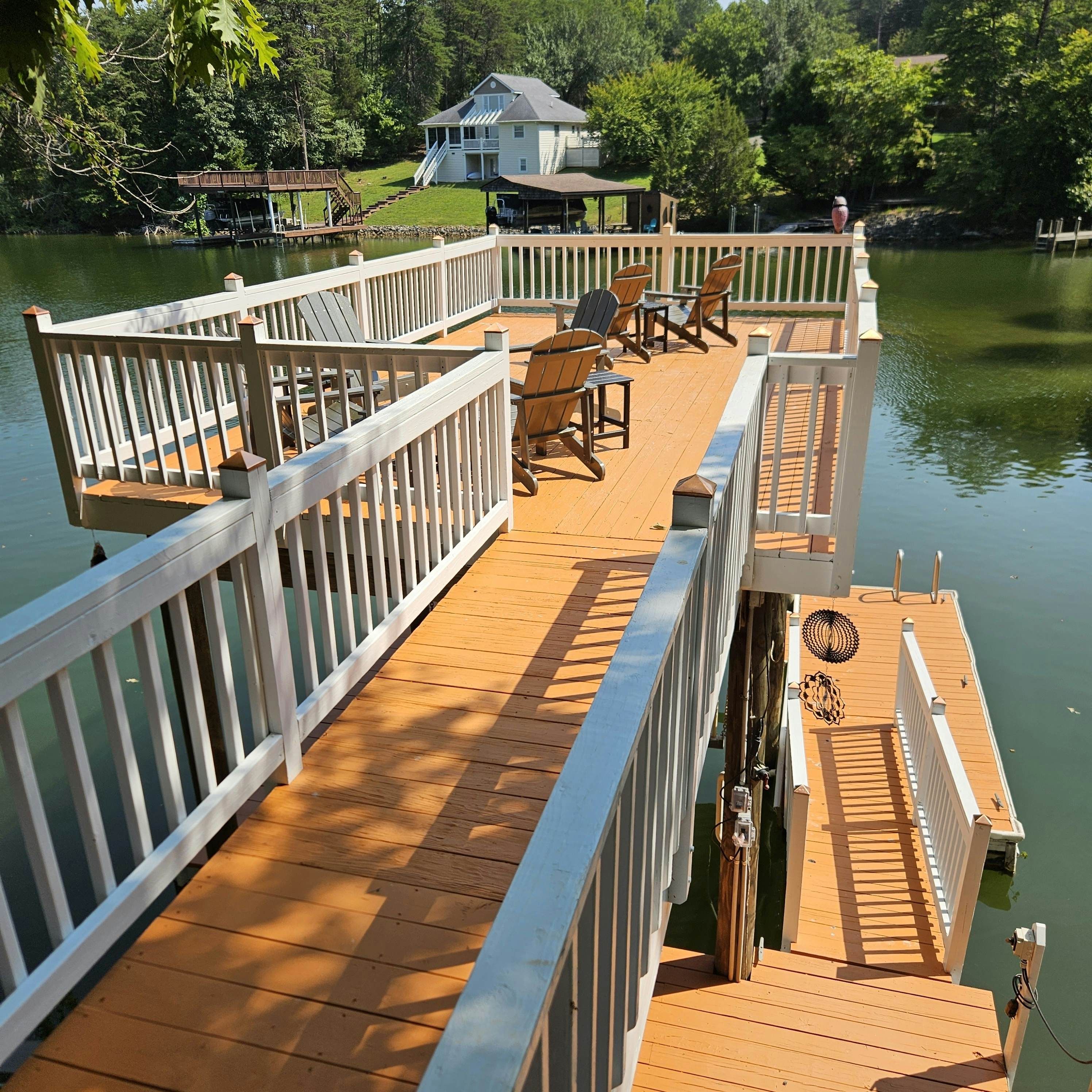 Lakefront Tranquility at Smith Mountain Lake - Moneta, VA 