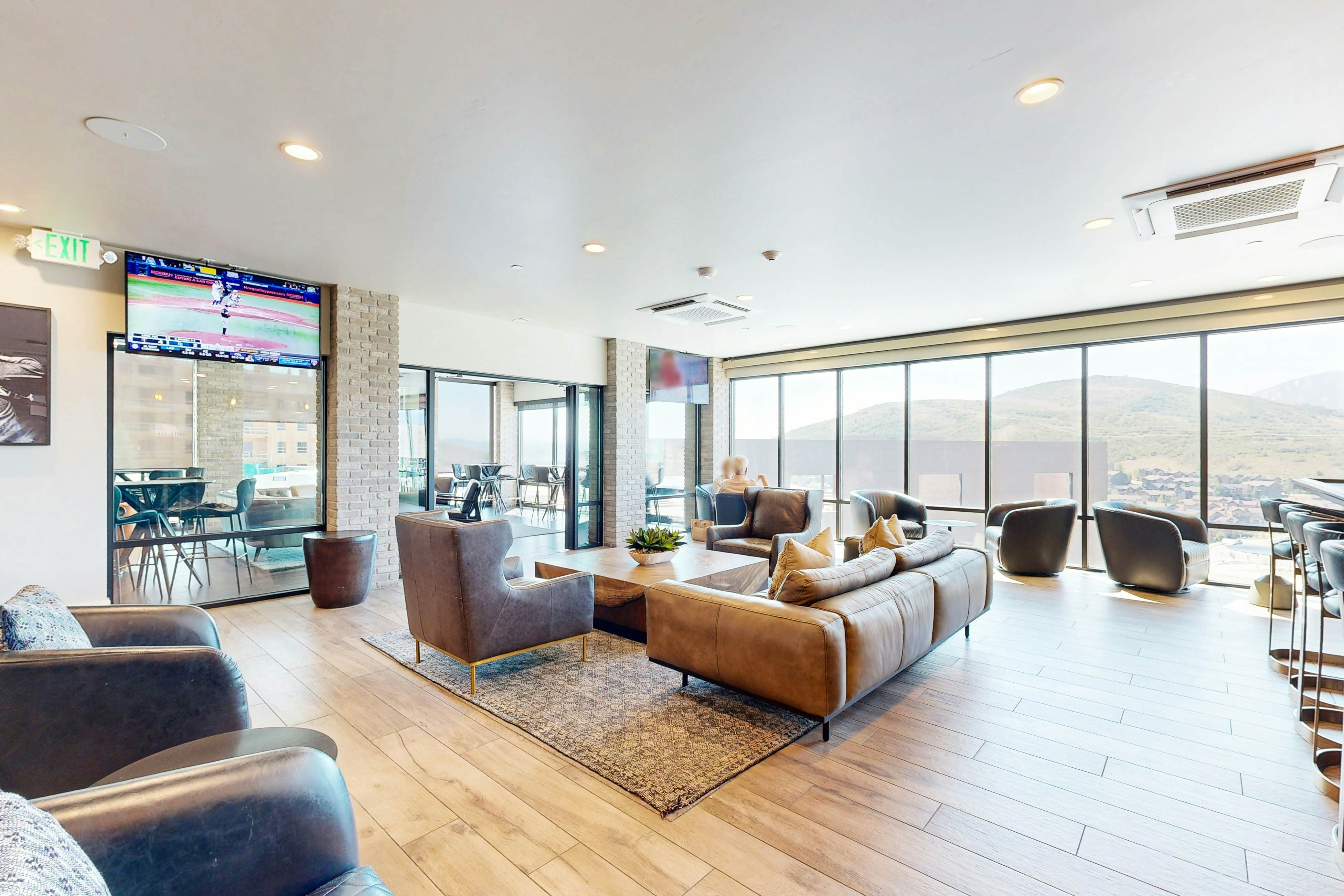 418B - Black Rock Mountain Resort