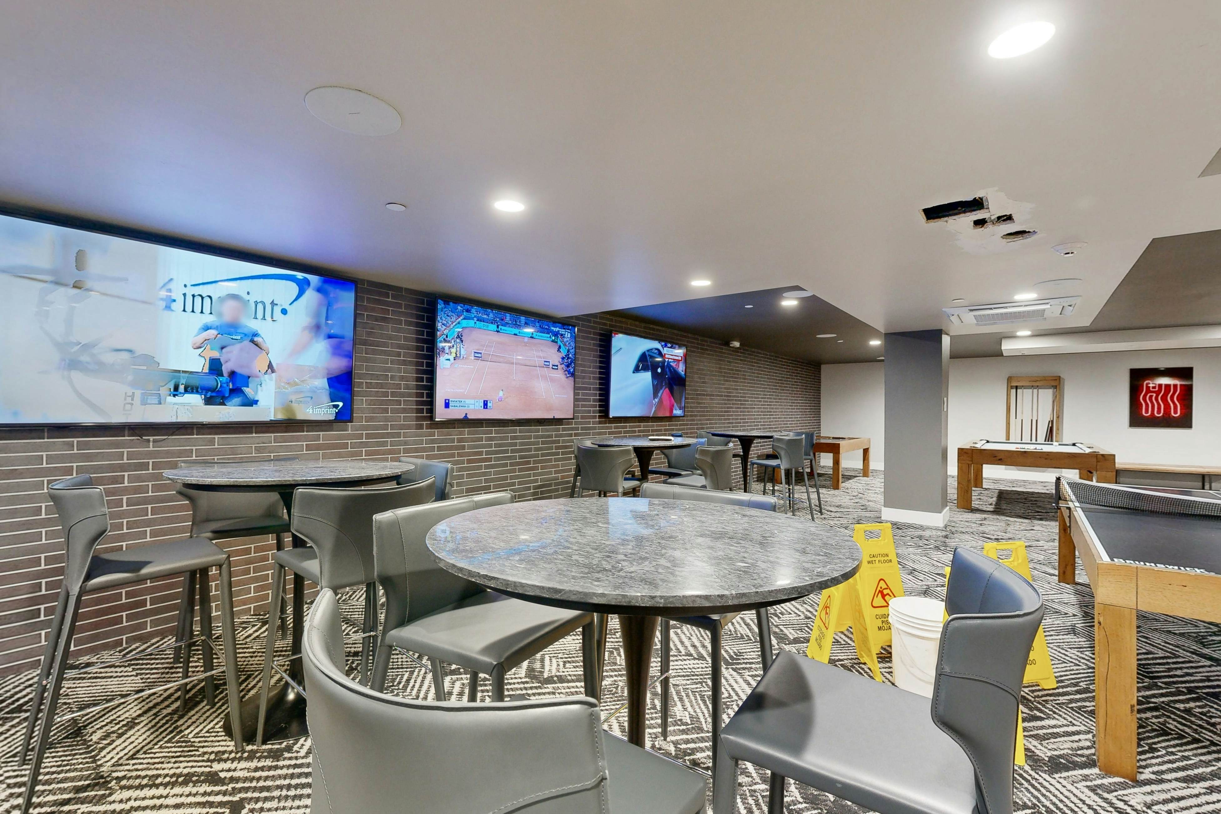 418B - Black Rock Mountain Resort