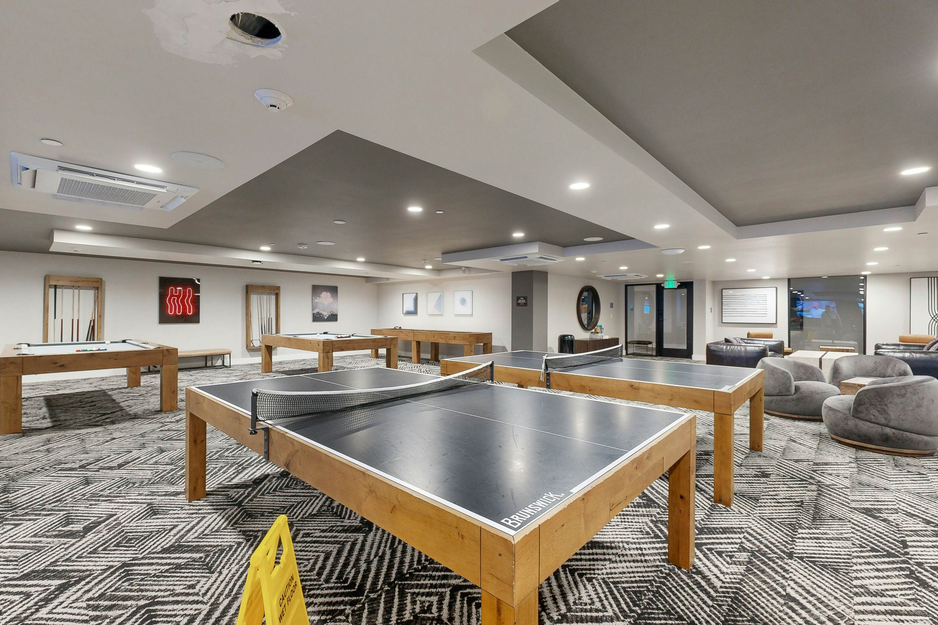 418B - Black Rock Mountain Resort