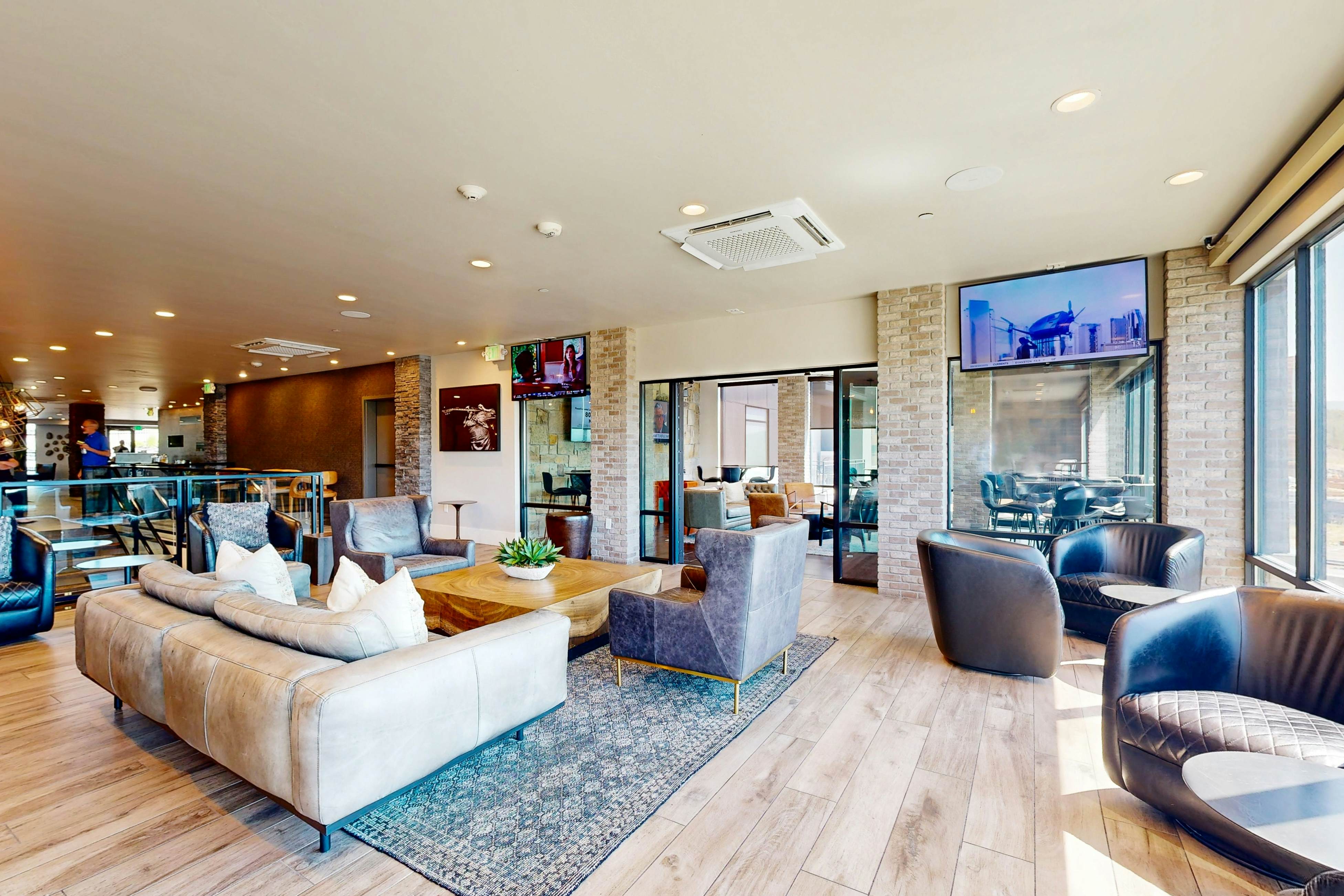 301AB - Black Rock Mountain Resort