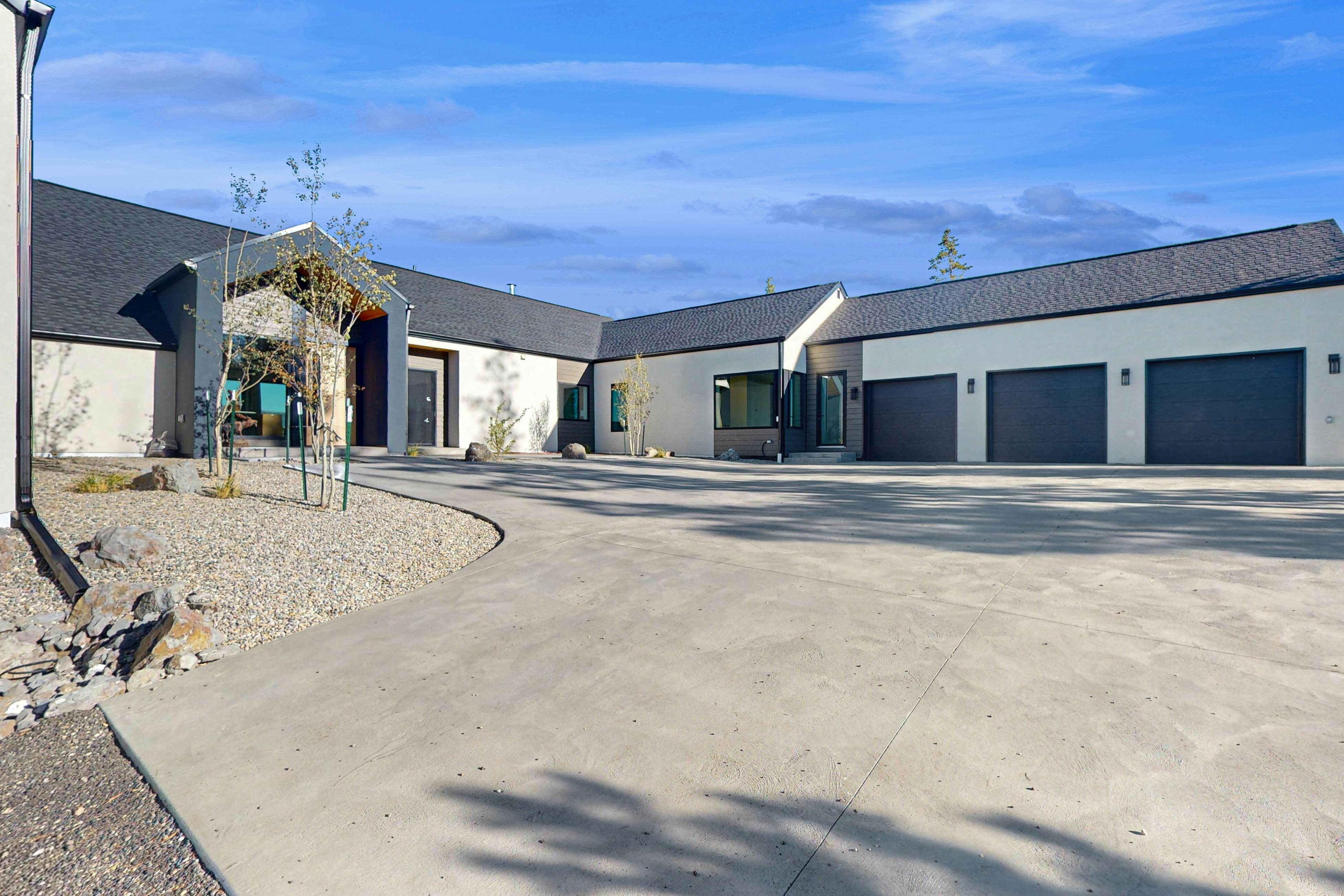 Valley View Retreat Main House