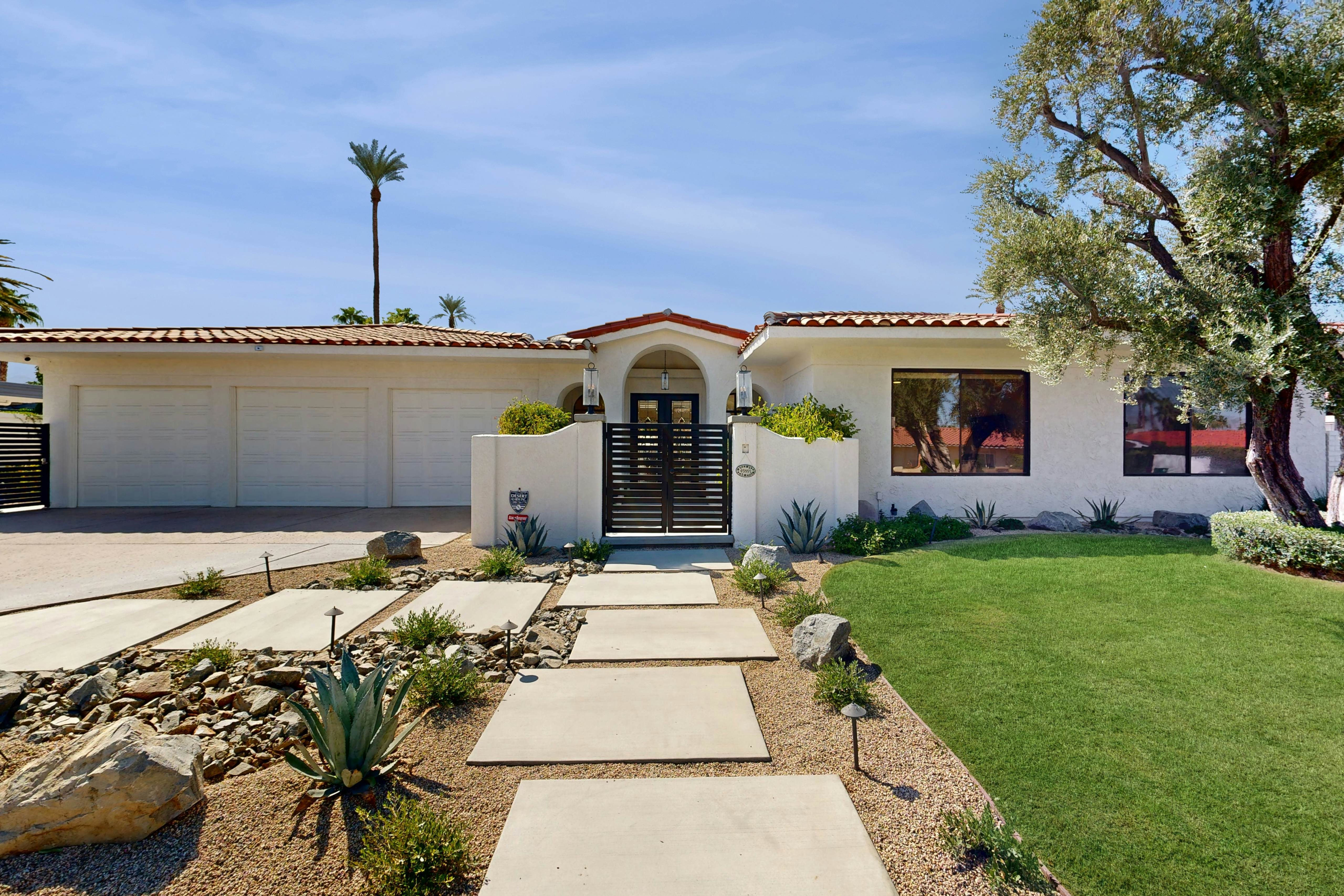 Escape to Paradise Valley 