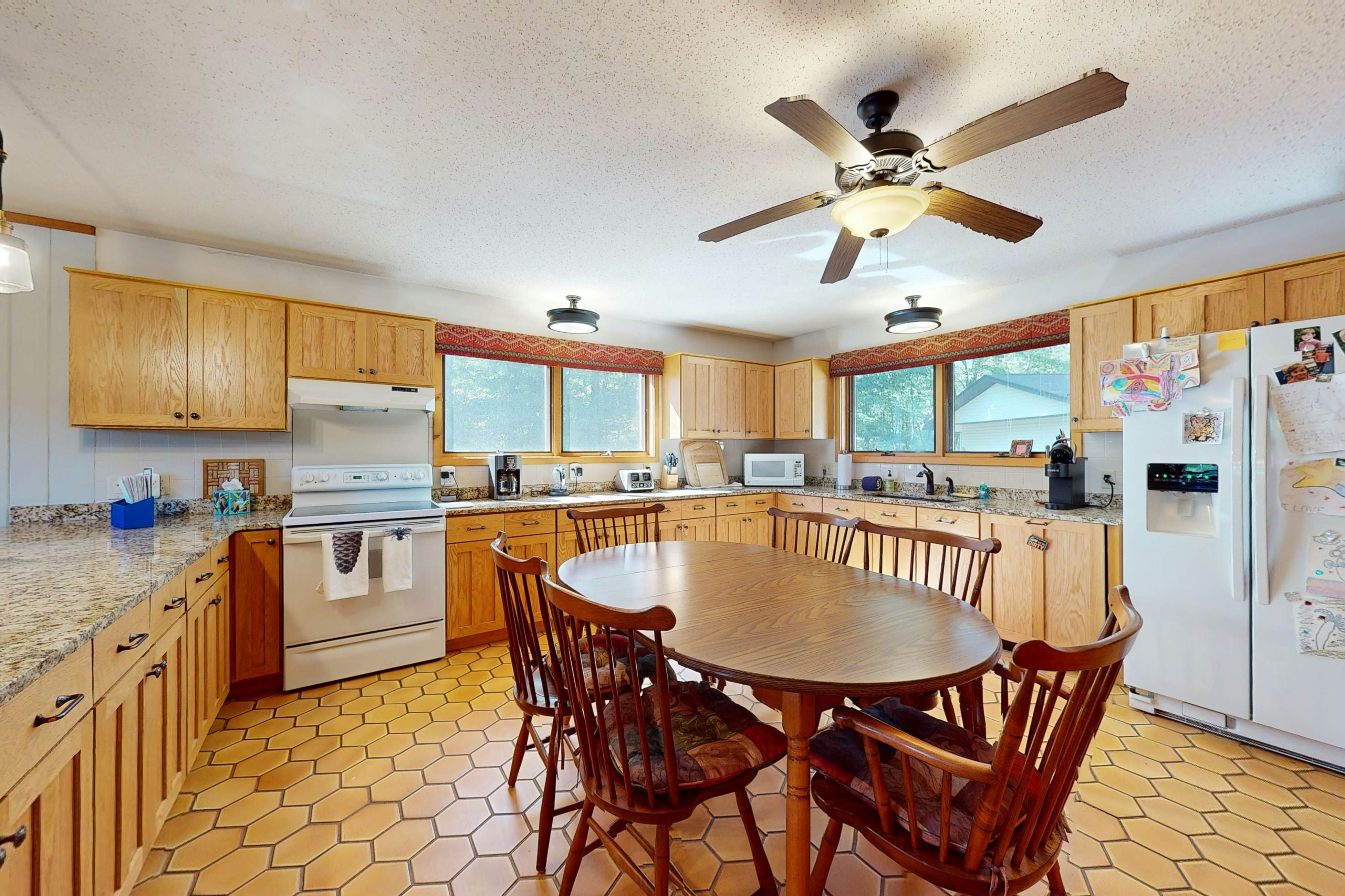 Soaring Pines Lakeside