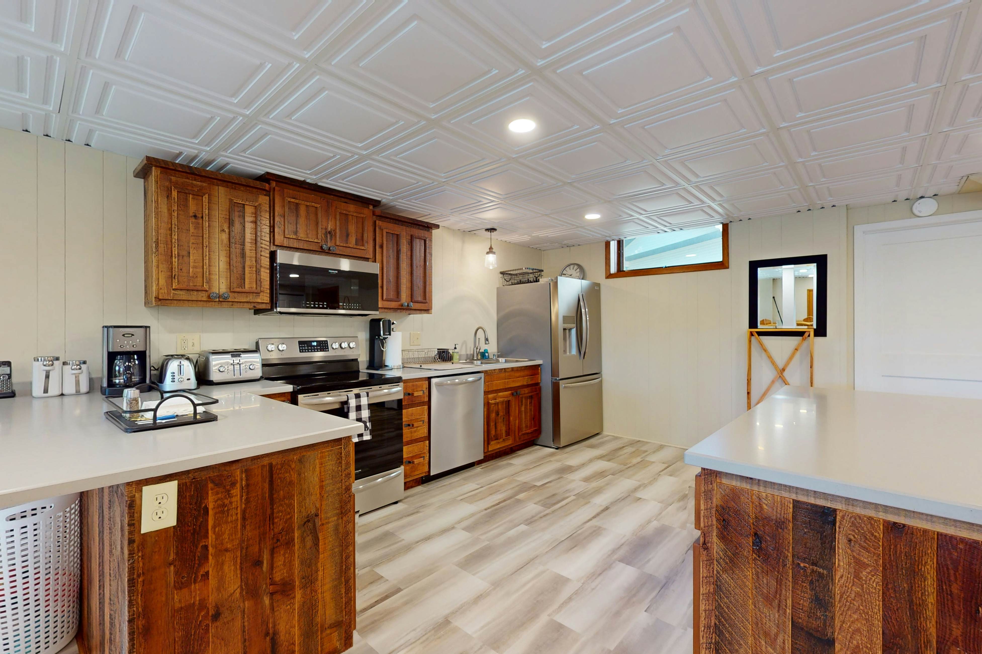 Soaring Pines Lakeside