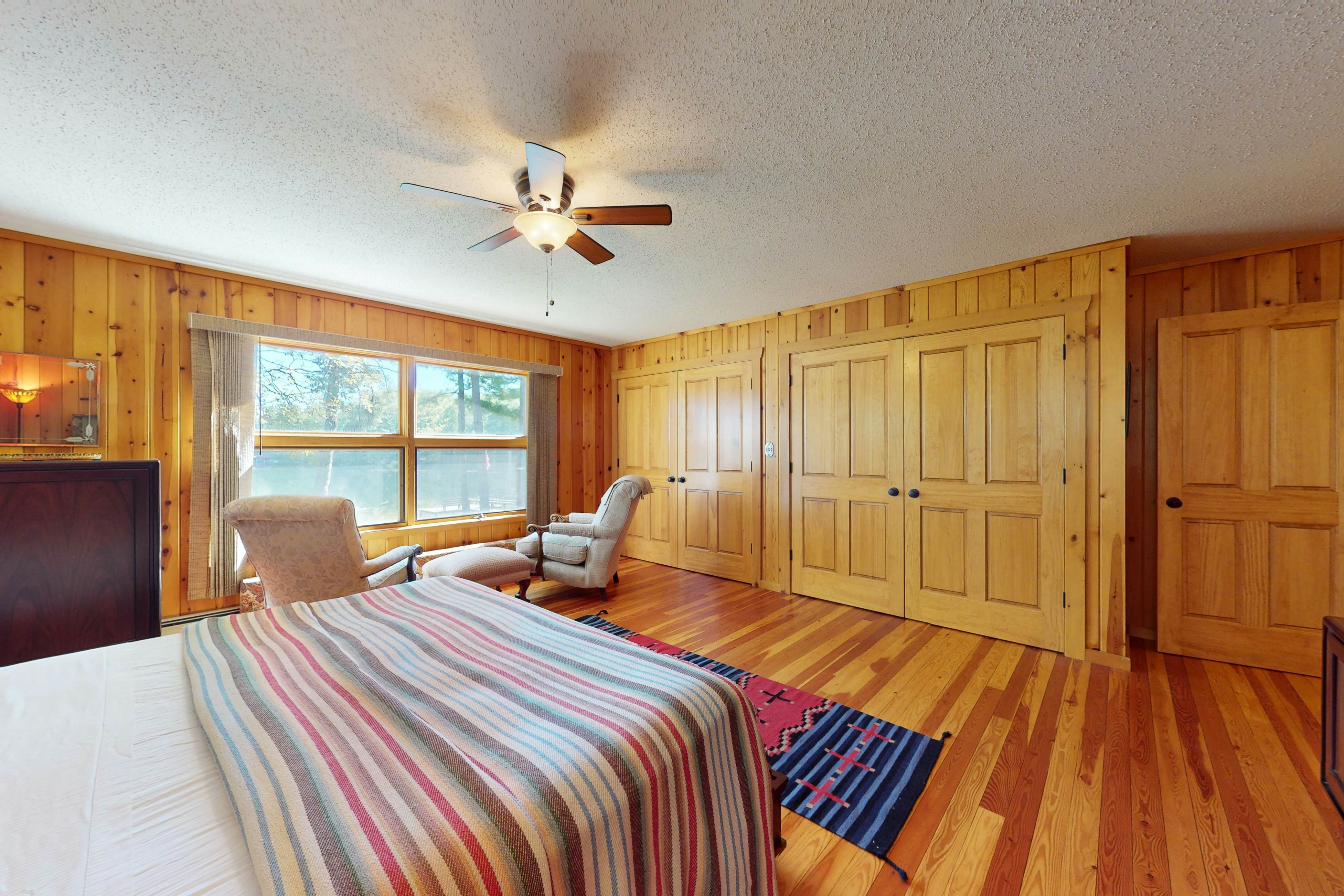 Soaring Pines Lakeside